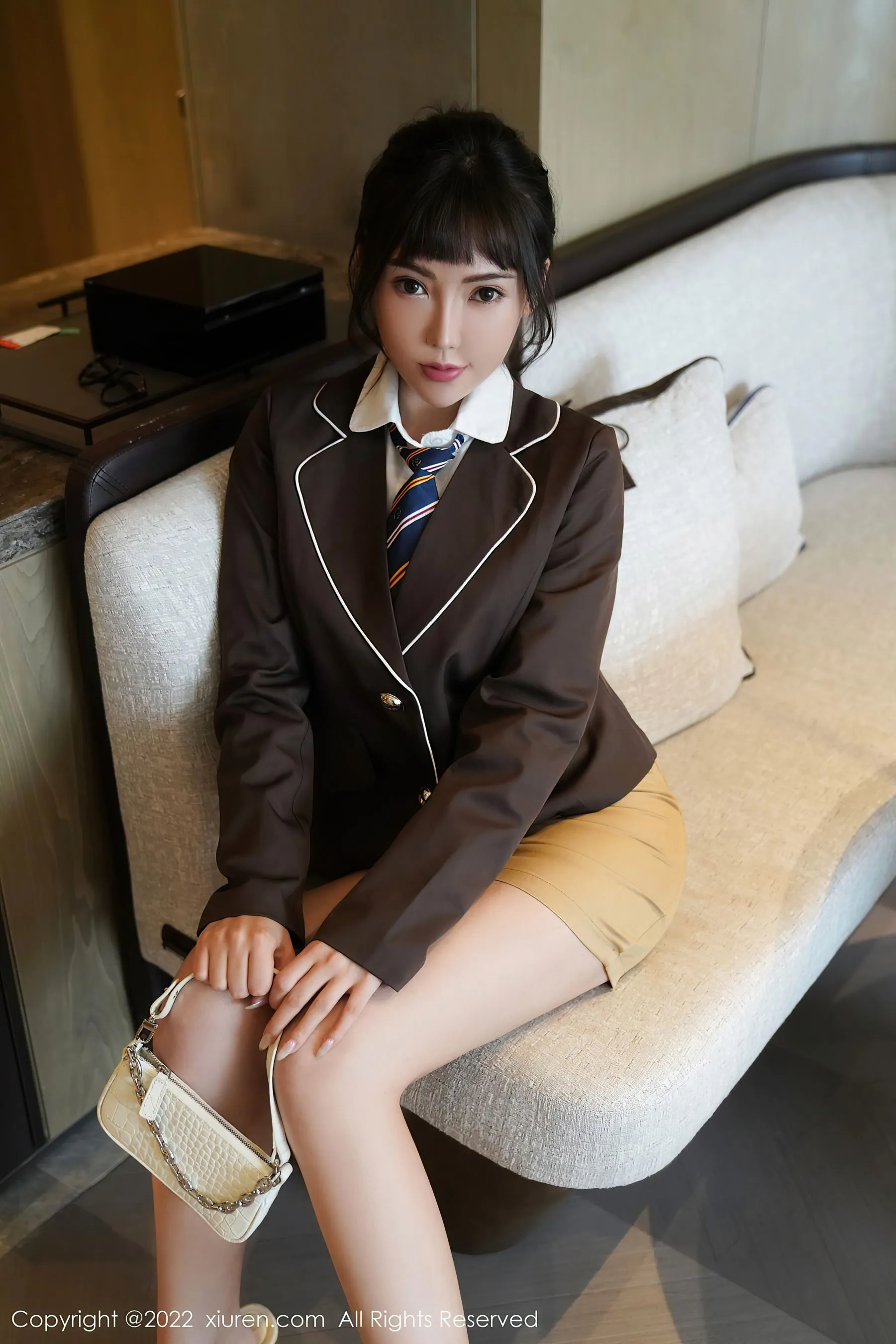  秀人网 No.4937 萌汉药baby 白T美臀第12张