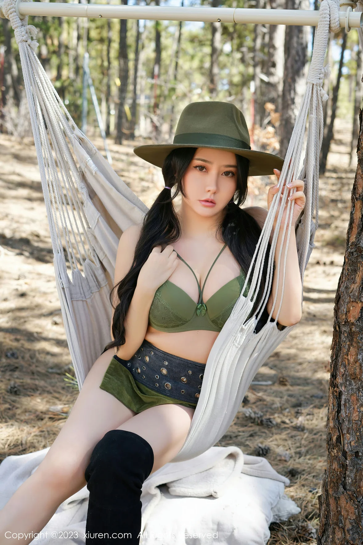  XiuRen 秀人 No.6902 Manuela玛鲁娜 牛仔户外场景性感写真 [59P]第9张