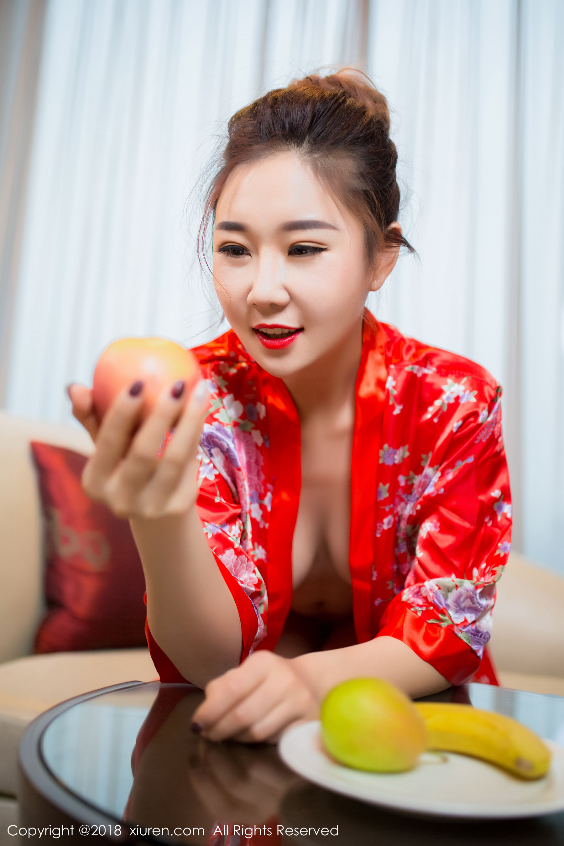 棉花糖candy《华丽和服+半透丝袜》 秀人 No.892第4张