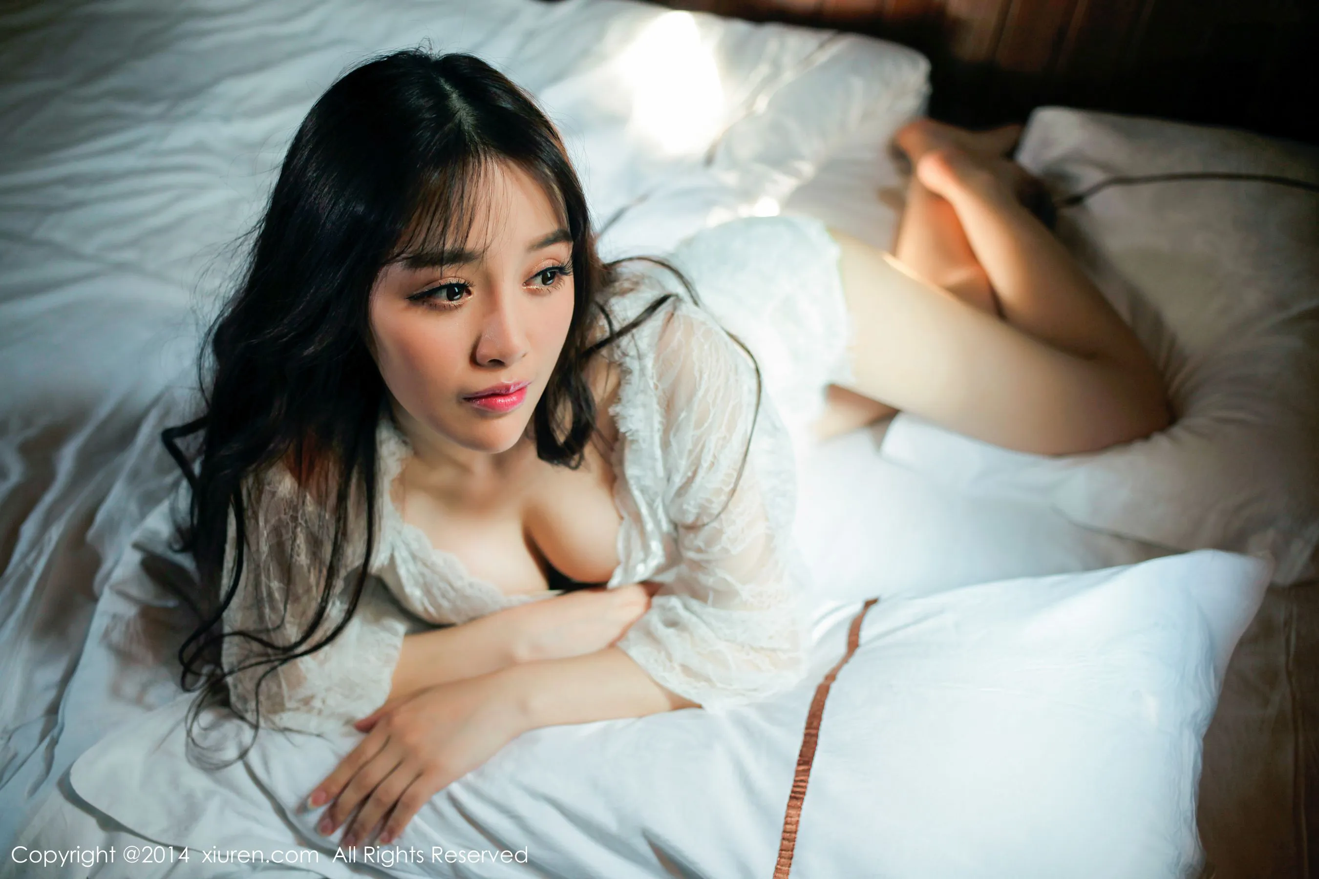 高溜MilkCat《蕾丝+运动装》 秀人网 No.225第14张