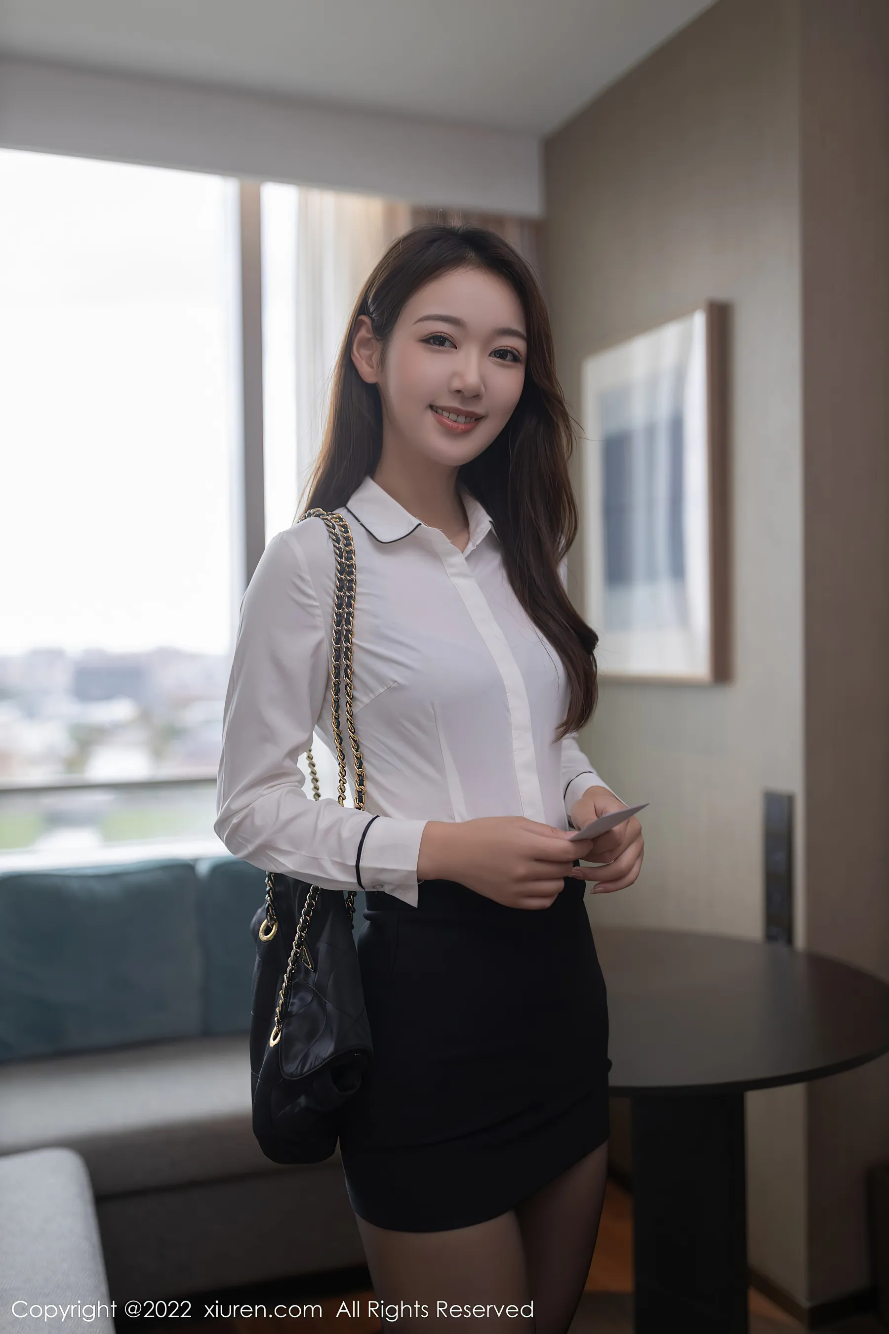  秀人网 No.4701 唐安琪 黑丝短裙旅拍第23张