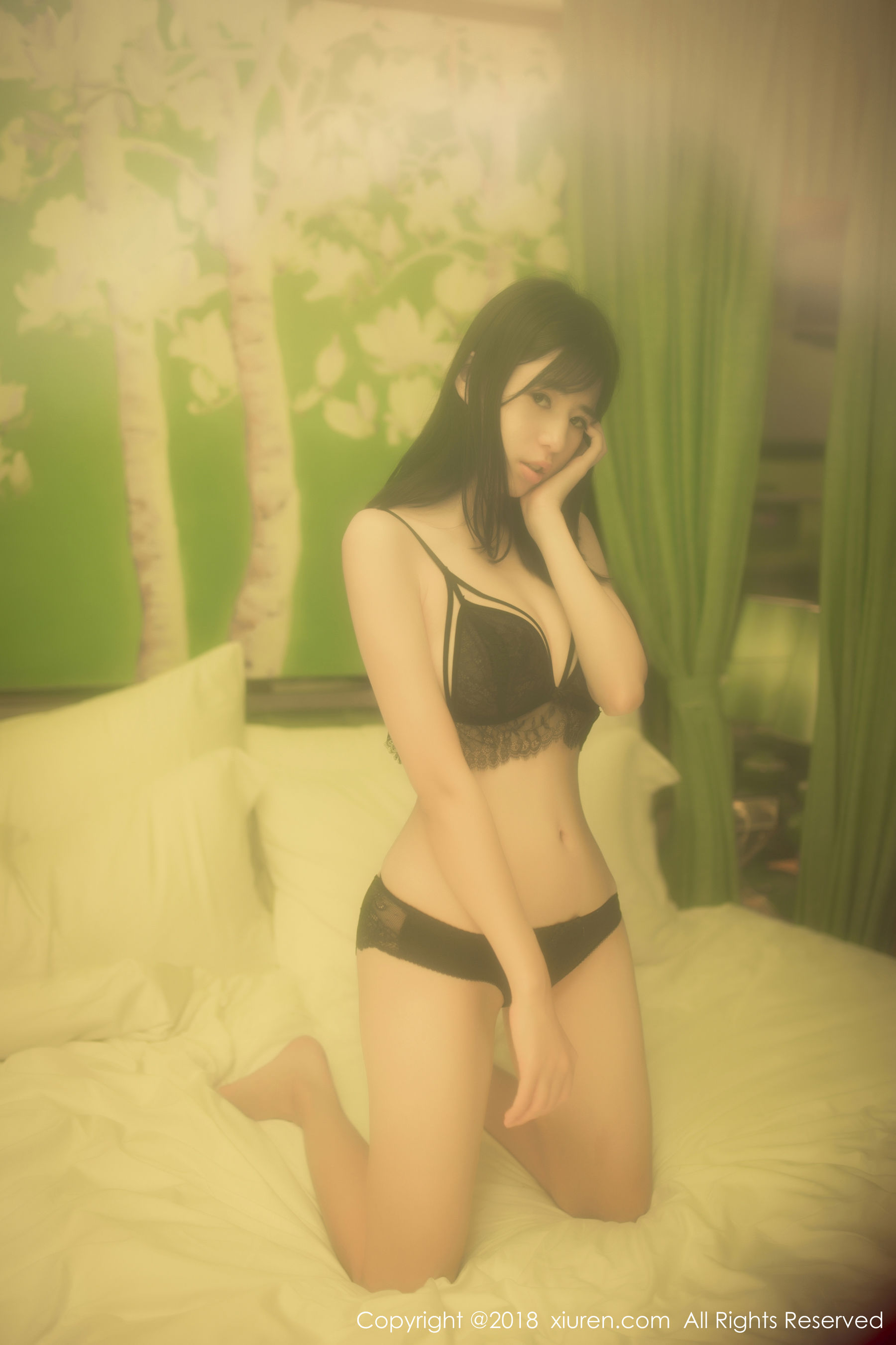 模特艾栗栗栗栗栗栗吖《清新美腿外拍与私房内衣魅惑》 XiuRen 秀人网 No.1026第12张