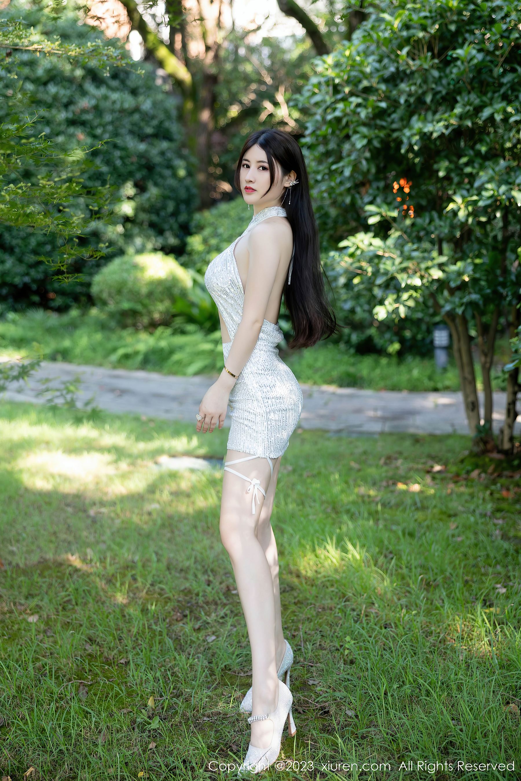  XiuRen 秀人 No.7441 诗诗kiki 美腿丰腴第23张