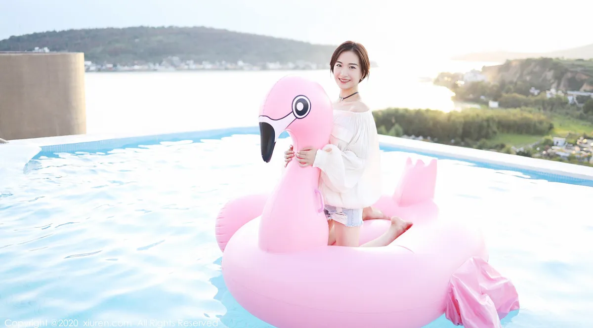 XIUREN秀人网 N0.1956 艺儿拿铁第3张