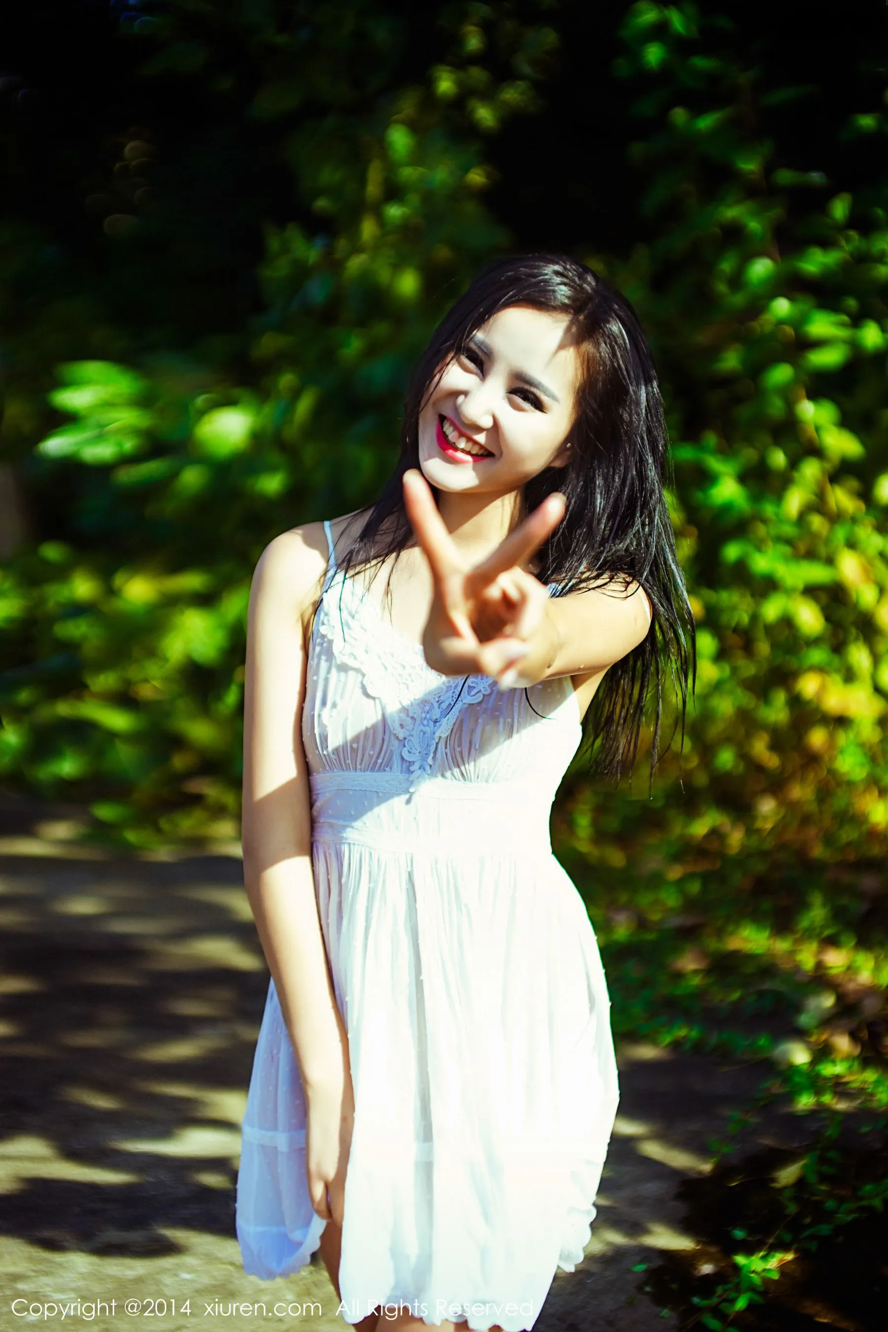 刘薇拉《烈日下的少女》 秀人网 No.226第13张