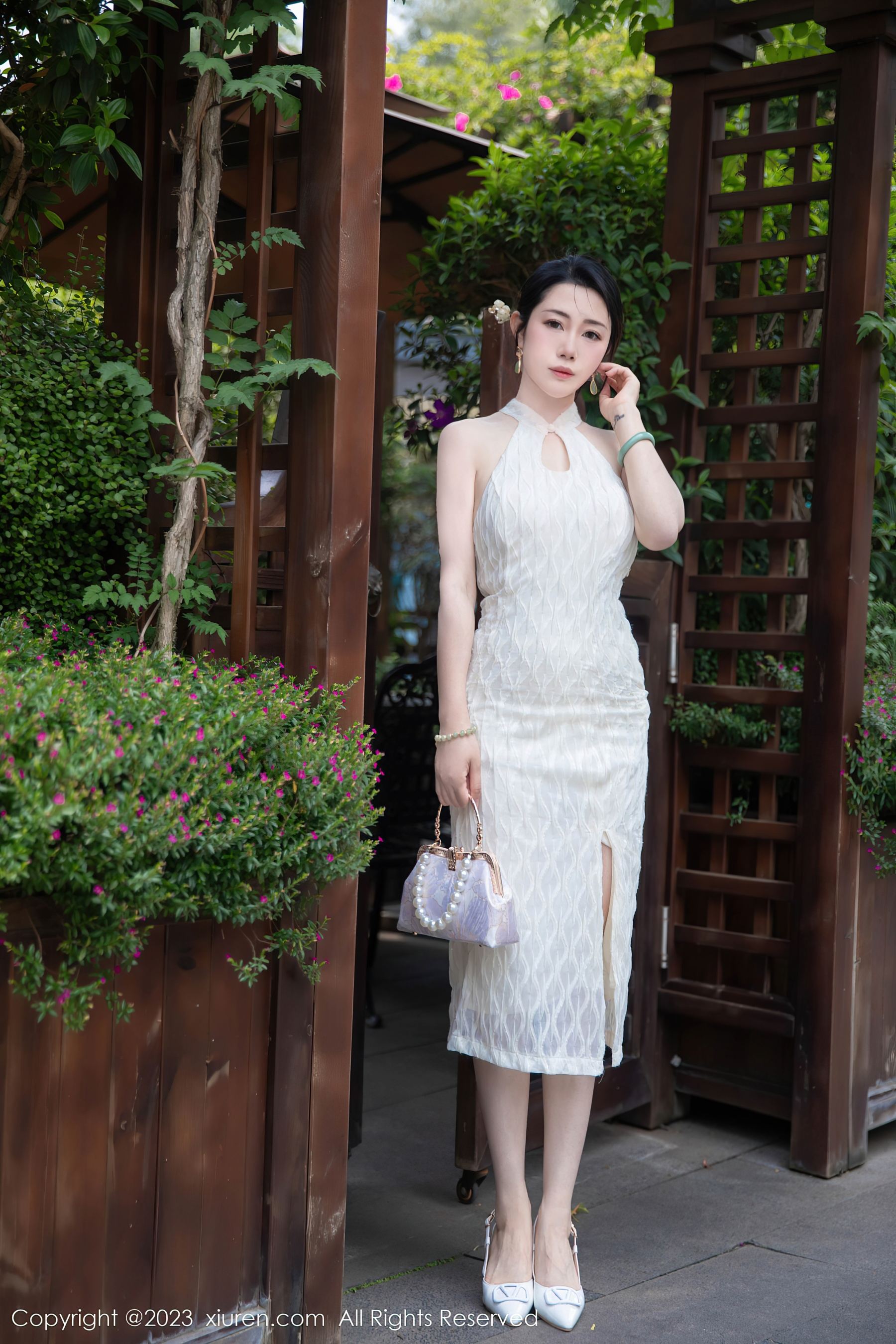 XiuRen 秀人 No.7435 严利娅Yuliya 旗袍美臀第22张