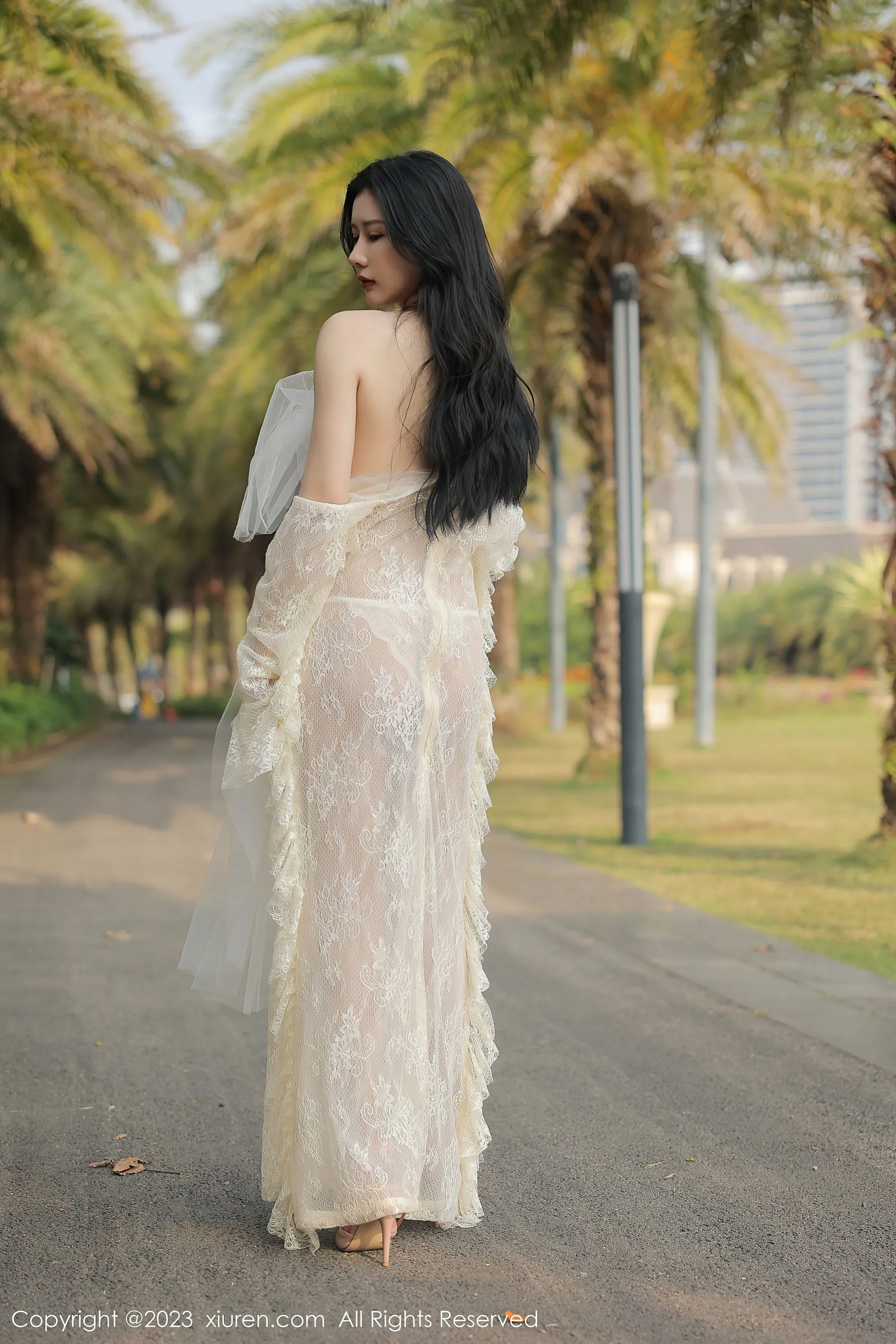  秀人网 No.6303 尹甜甜第3张