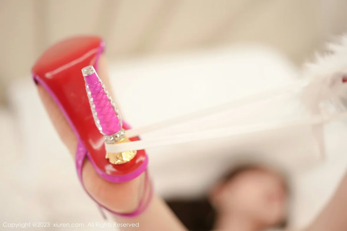  XiuRen 秀人 No.7220 朱可儿Flora 白色长裙迪拜旅拍 [80P]第21张