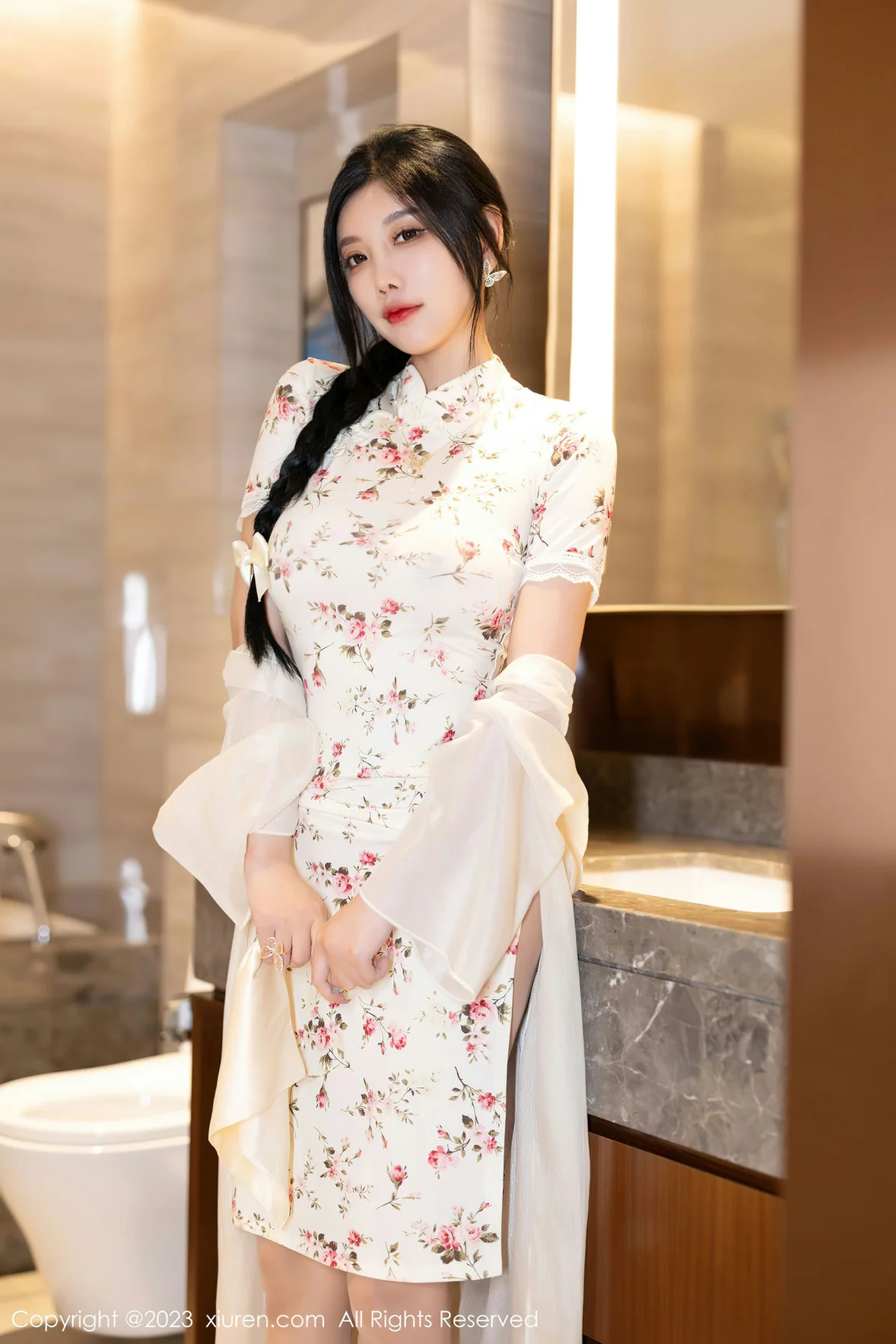  秀人网 No.7363 杨晨晨Yome 碎花旗袍浙江安吉旅拍 [87P]第11张