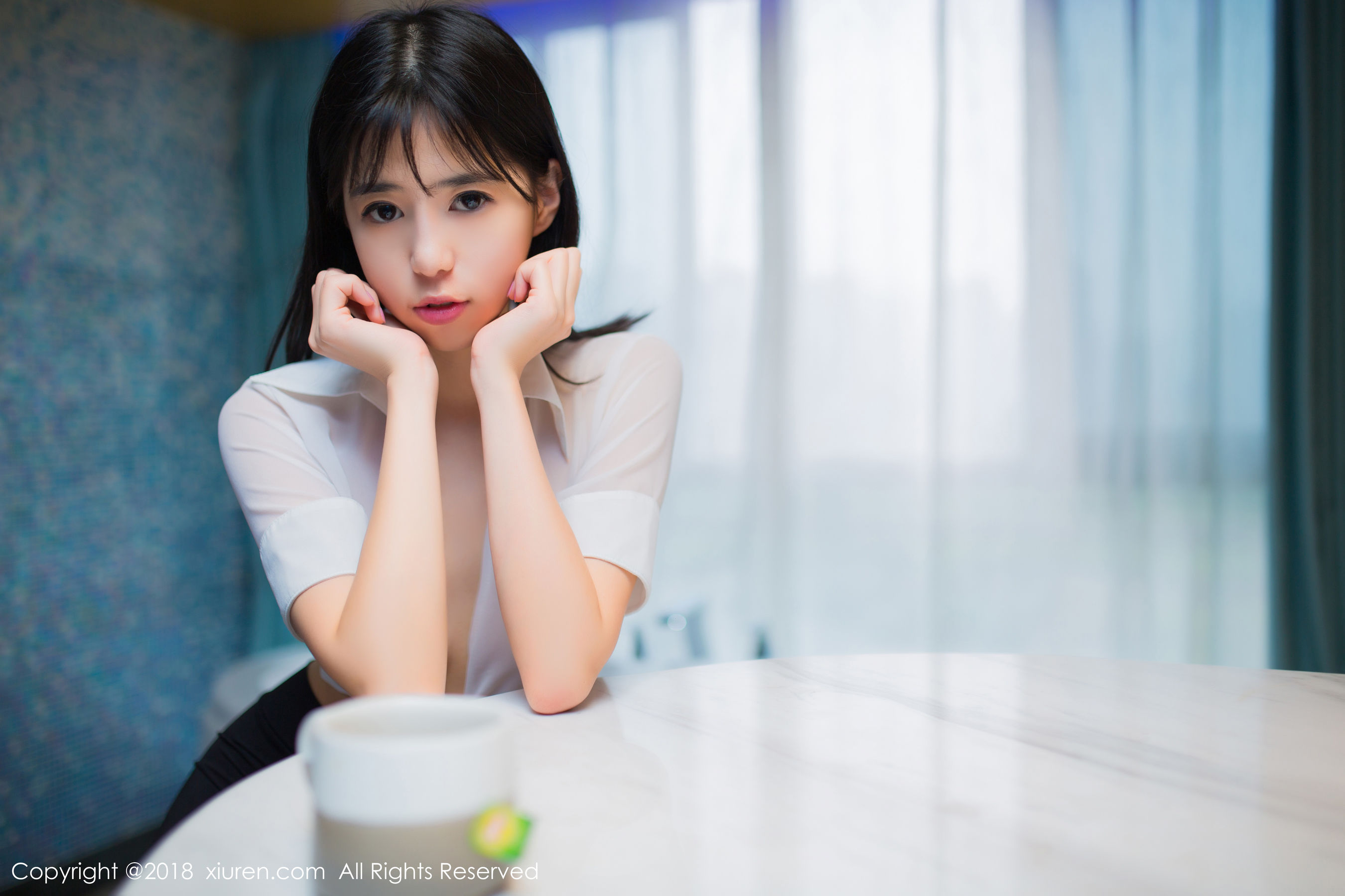 艾栗栗栗栗栗栗吖《女秘OL》 XiuRen 秀人网 No.1014第6张