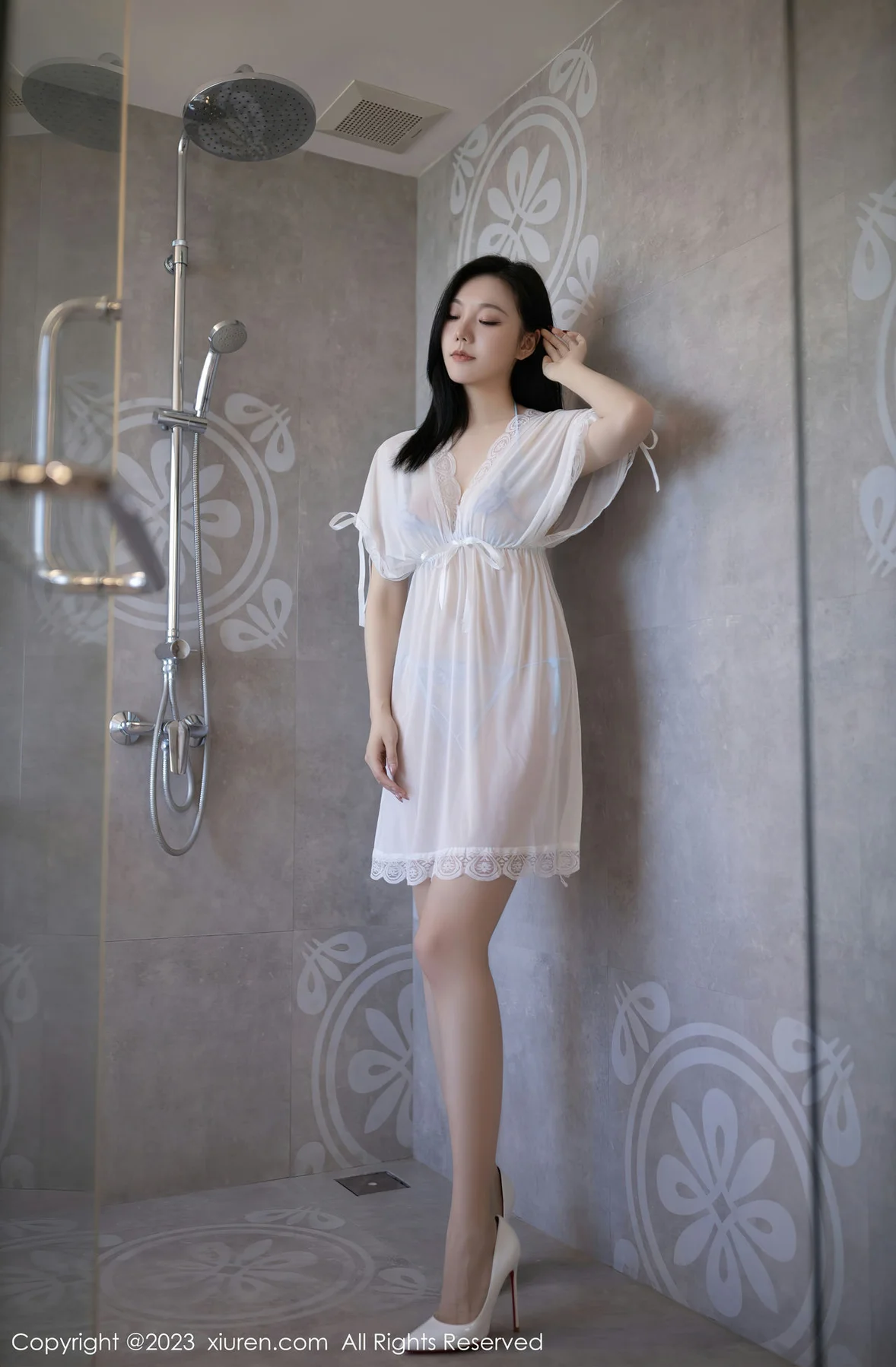  XiuRen 秀人 No.6827 安然anran 蕾丝内衣浴室场景十二月旅拍 [80P]第1张