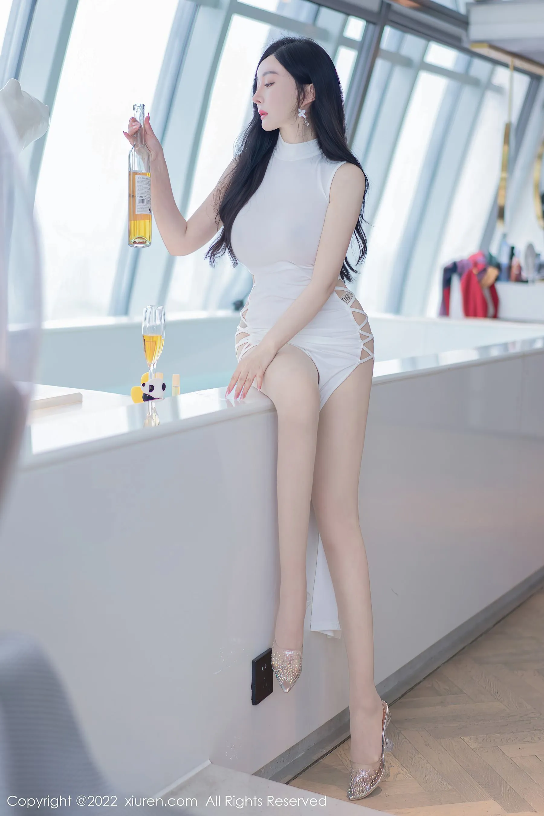  秀人网 No.4855 允爾 美臀美腿丰乳写真第13张