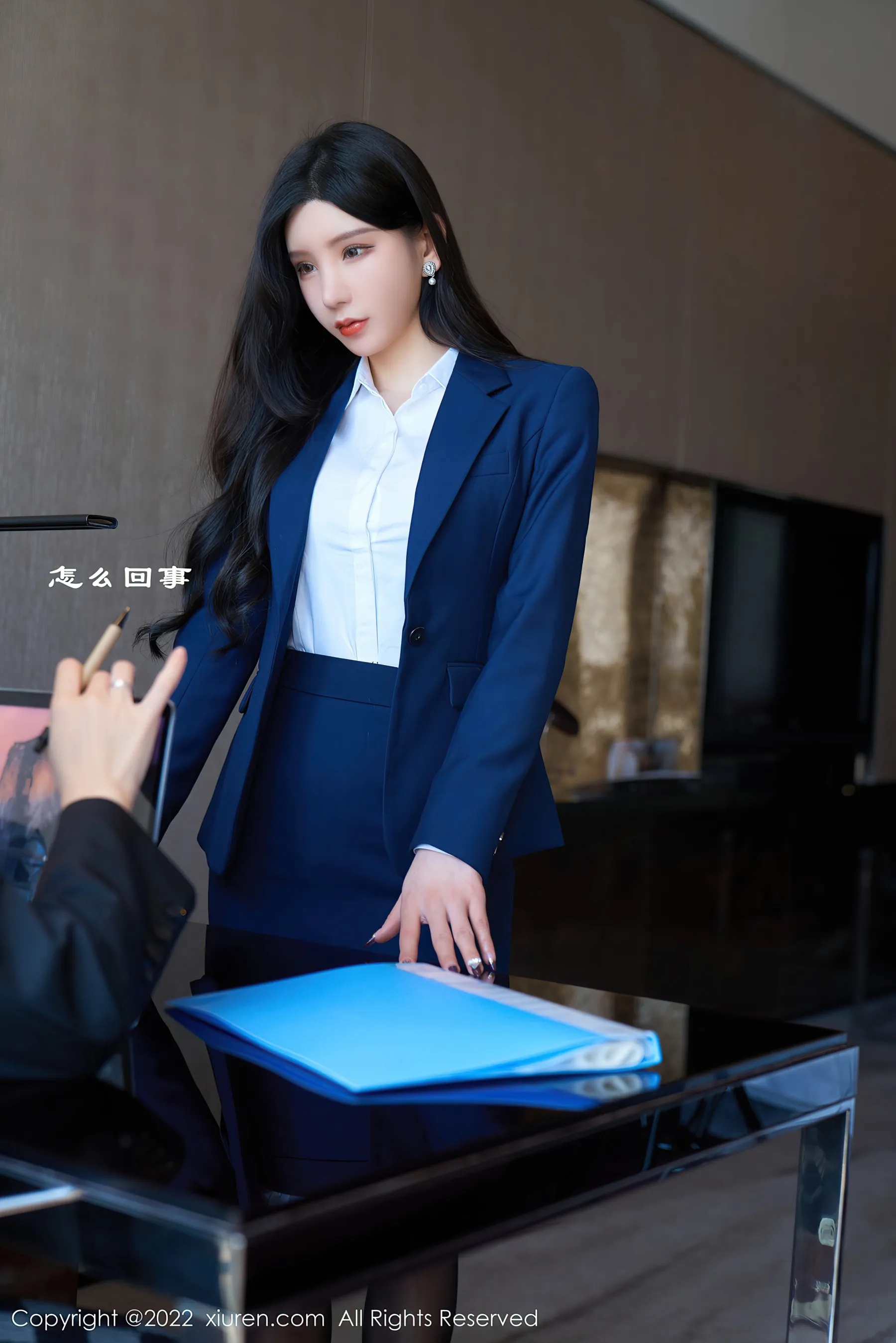  秀人网 No.4708 周于希Sally OL美女黑丝美腿写真第14张