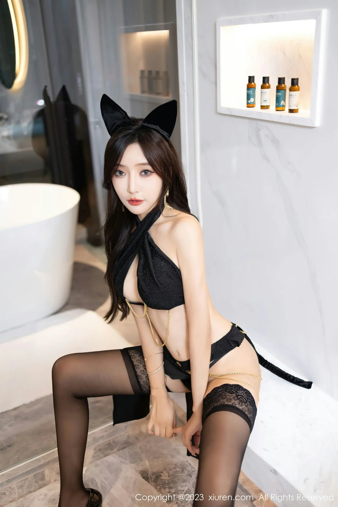  秀人网 No.7400 王馨瑶yanni 黑色情趣内衣安吉旅拍 [93P]第14张