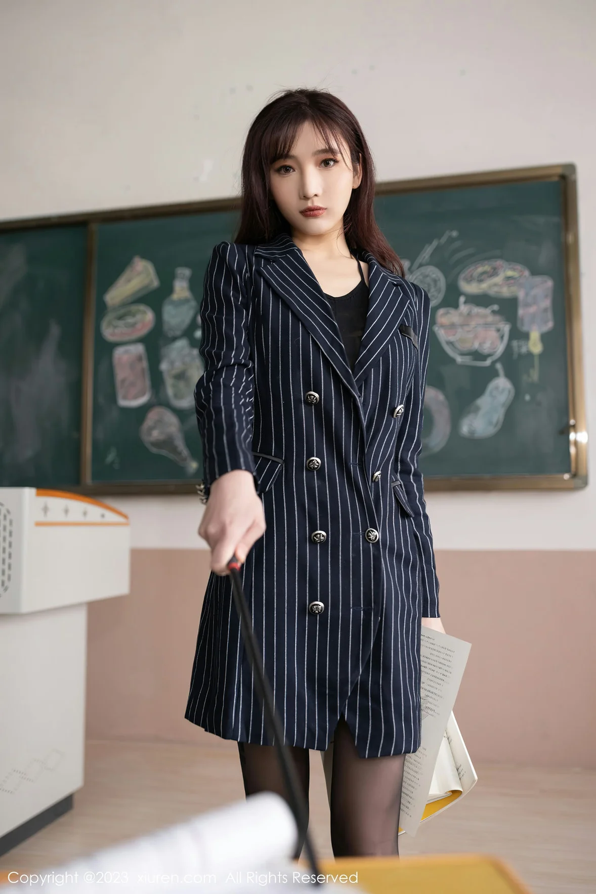  XiuRen 秀人 No.6843 陆萱萱 教师角色扮演巴厘岛旅拍11 [81P]第24张