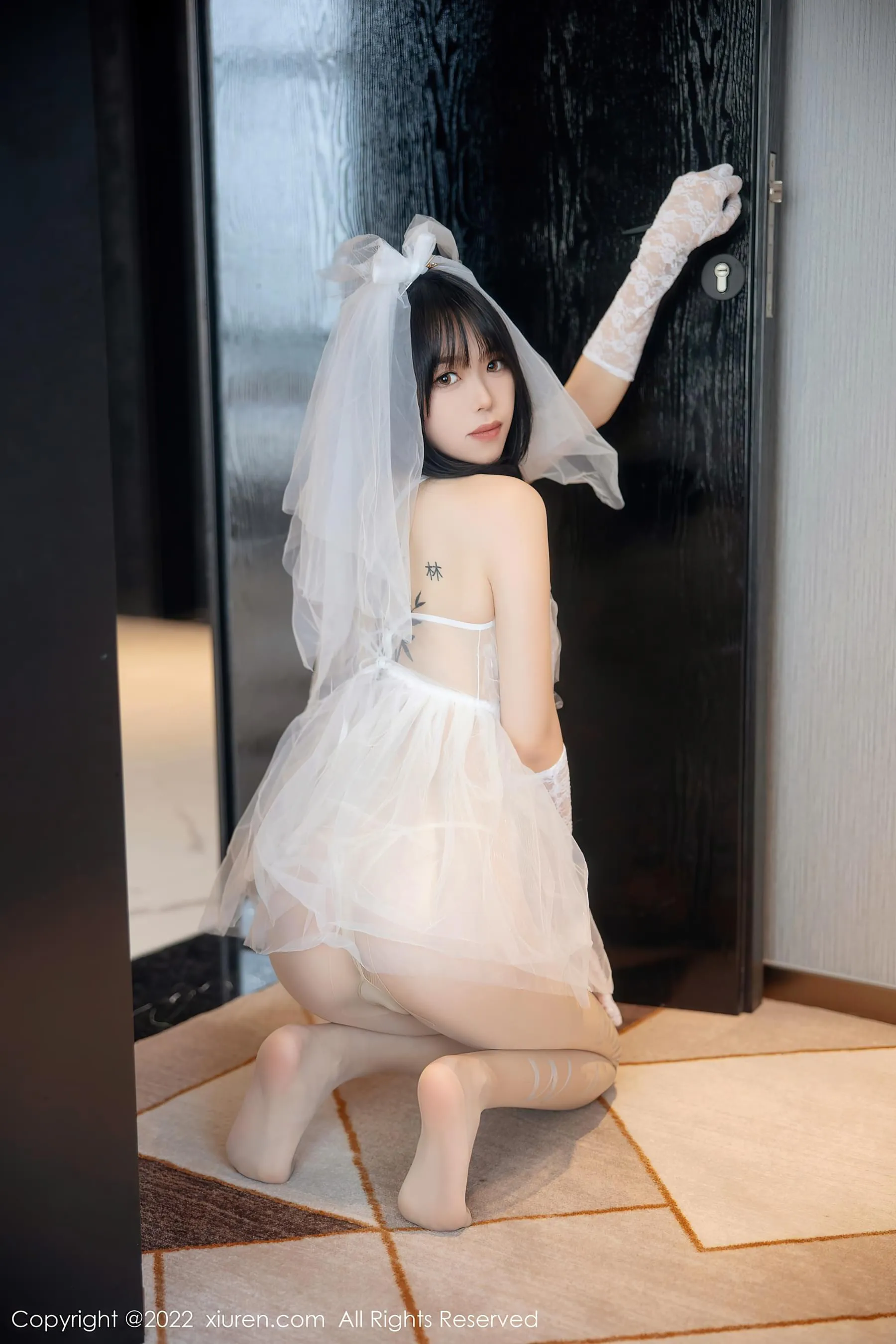  秀人网 No.5212 奶瓶. 婚纱服美腿第7张