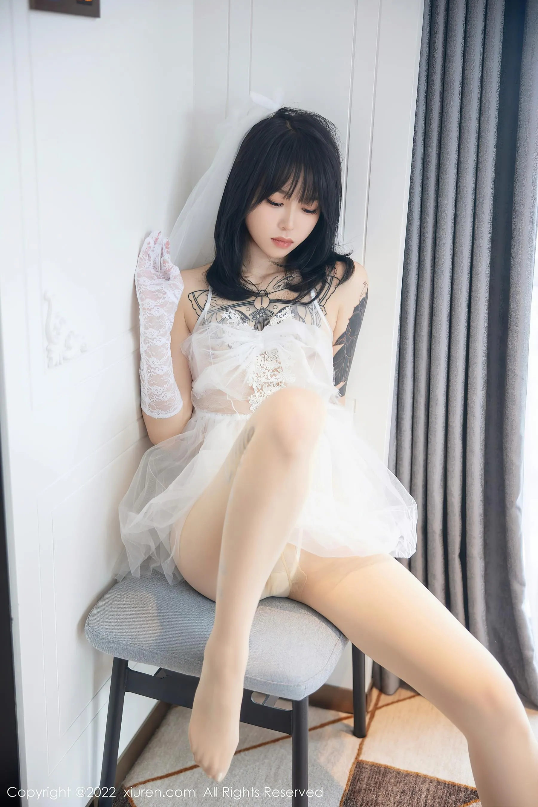  秀人网 No.5212 奶瓶. 婚纱服美腿第11张