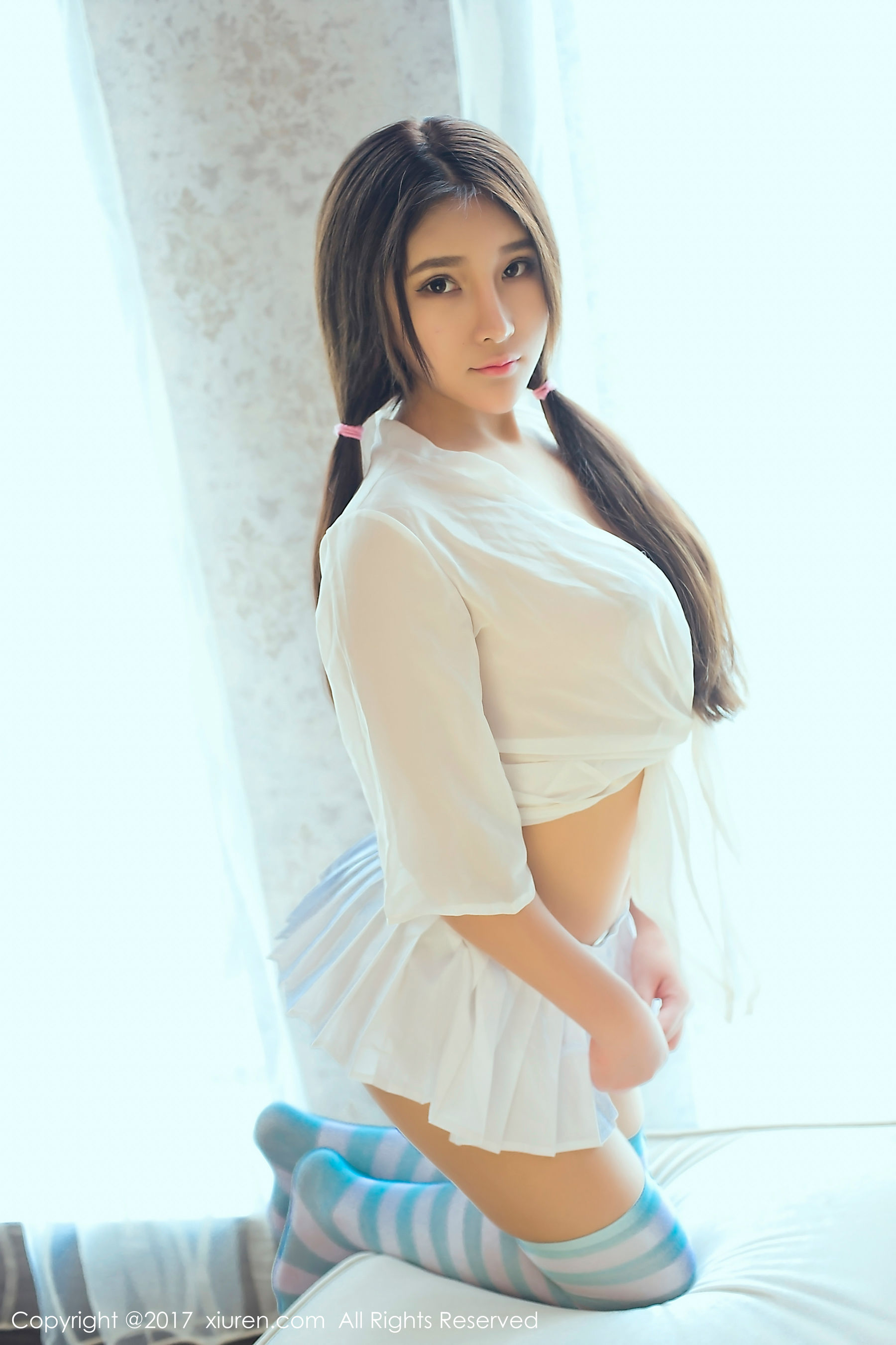  当然是小熊呀《绝好蜜桃臀细腰》 秀人网XIUREN No.783第14张