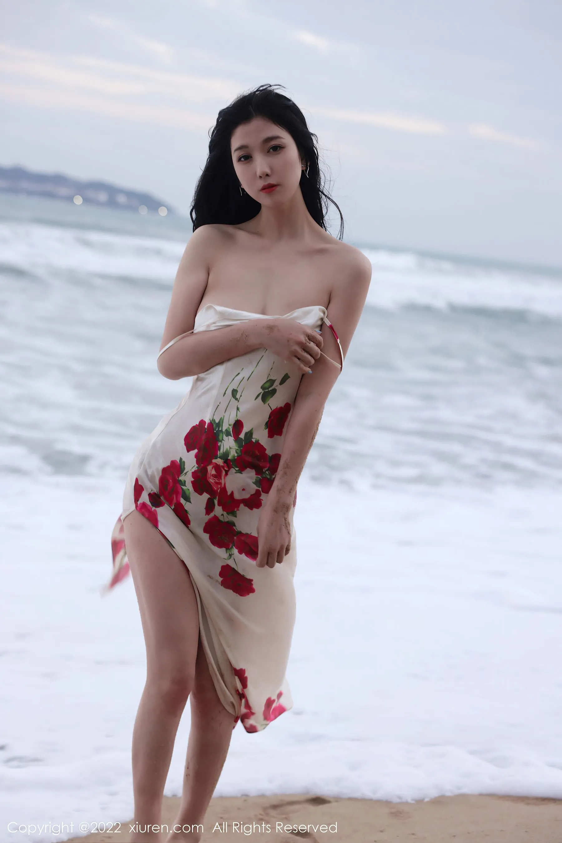  秀人网 No.4915 李雅柔182CM 海边美女性感写真第11张