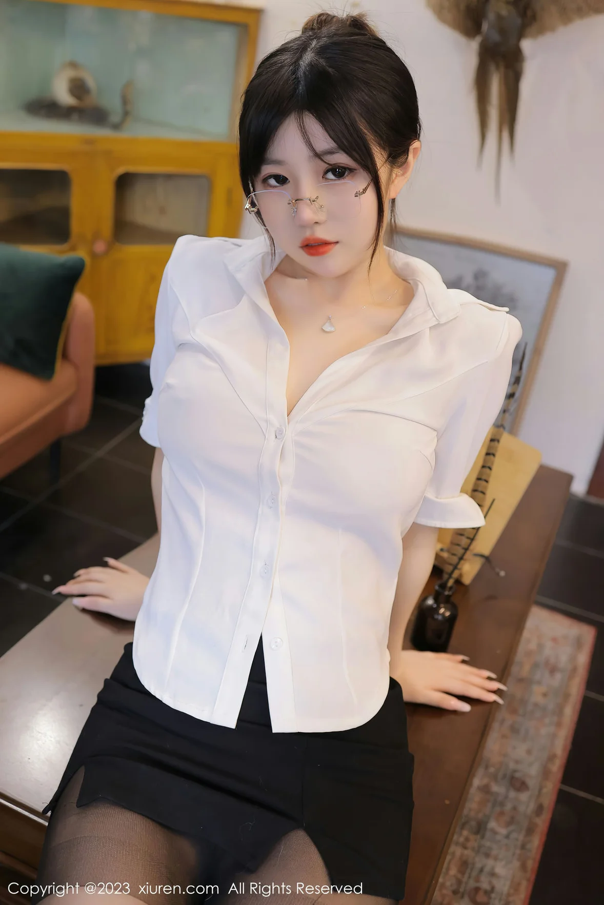  XiuRen 秀人 No.6838 岁小岁 黑色短裙性感写真 [58P]第12张