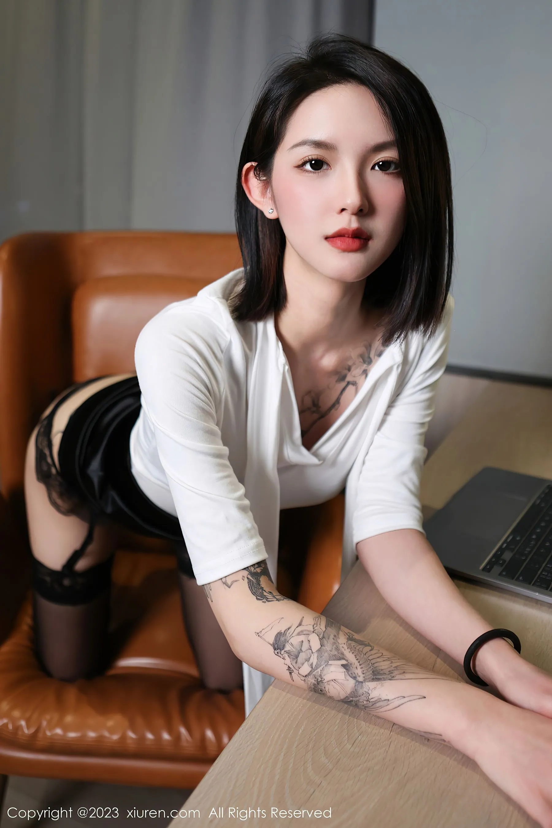  秀人网 No.6316 乔一一 黑丝美腿第26张