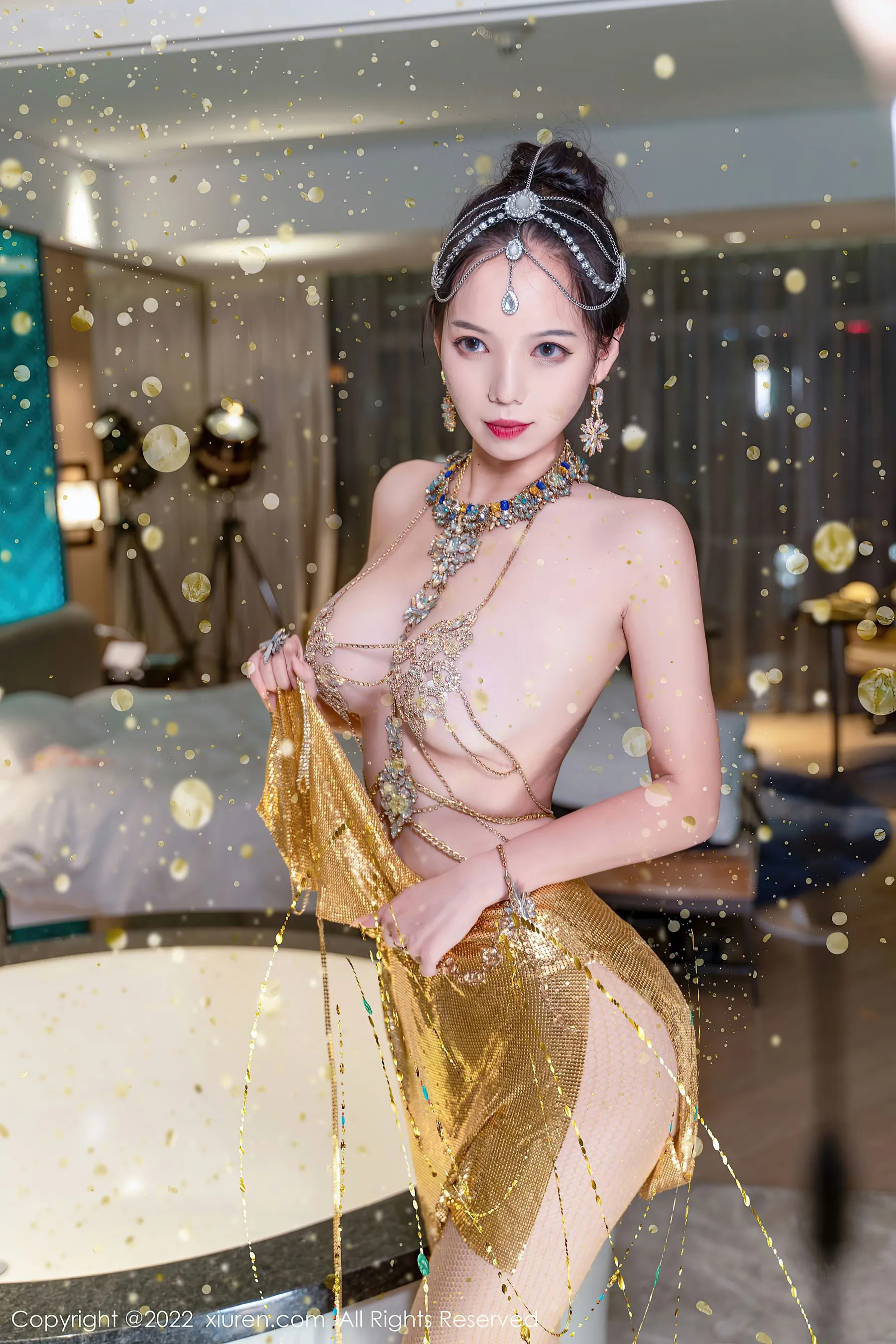  秀人网 No.5559 大美妞儿 美腿丰腴第20张