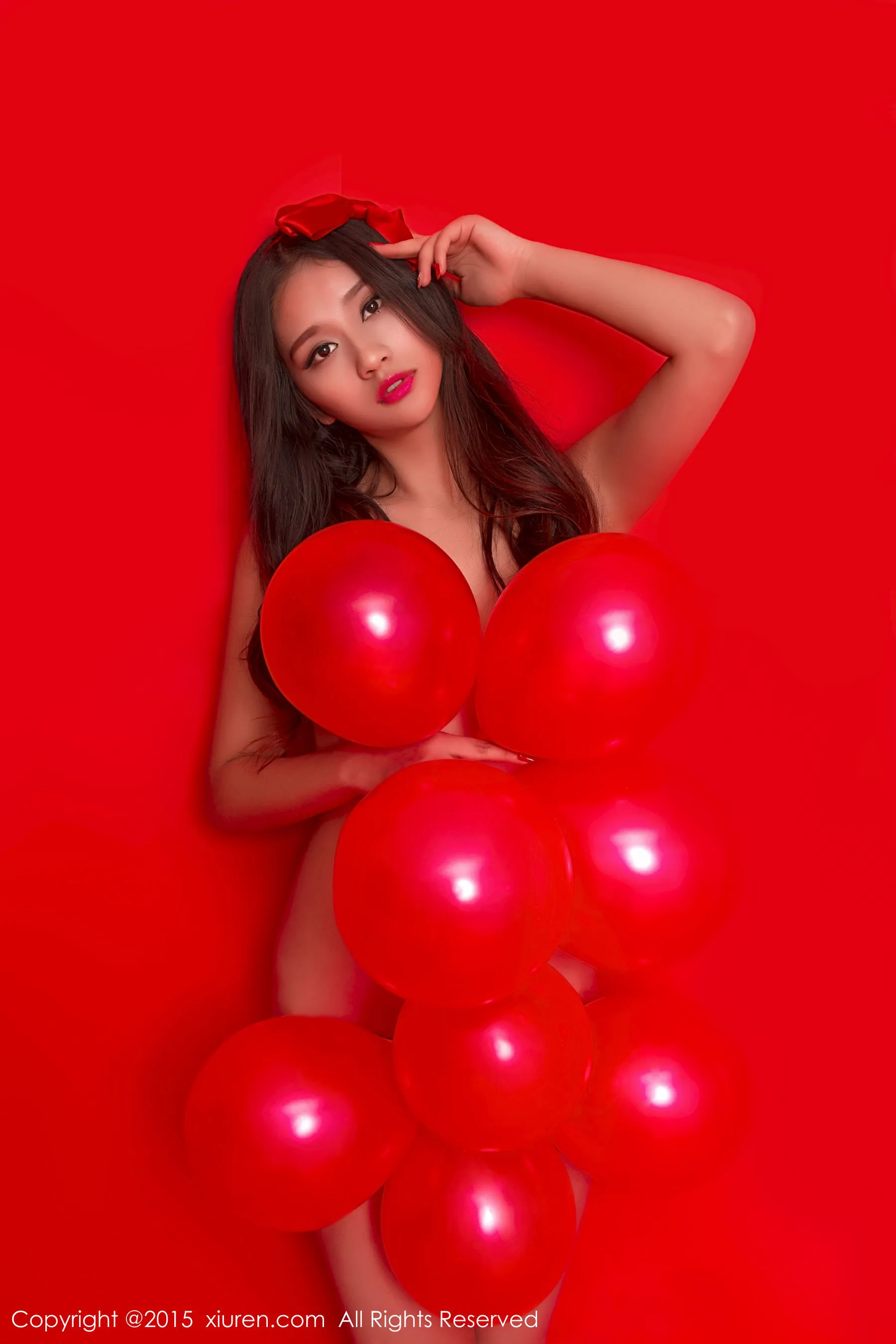 史雨姐姐《红色背景主题》 秀人网 No.282第3张