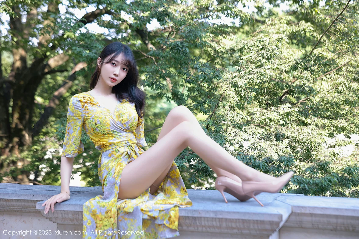  XiuRen 秀人 No.7186 玥儿玥er 花纹长裙杭州旅拍 [72P]第1张