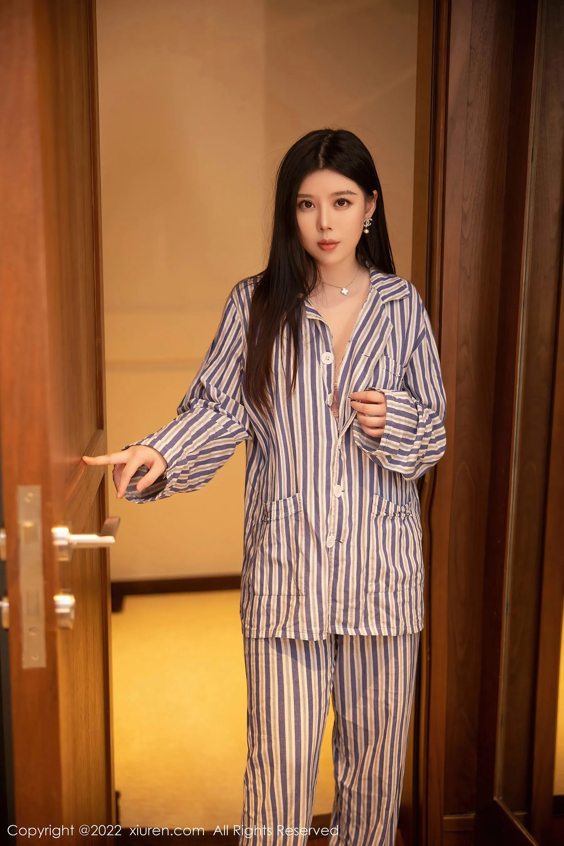  秀人网 No.5820 白茹雪第12张