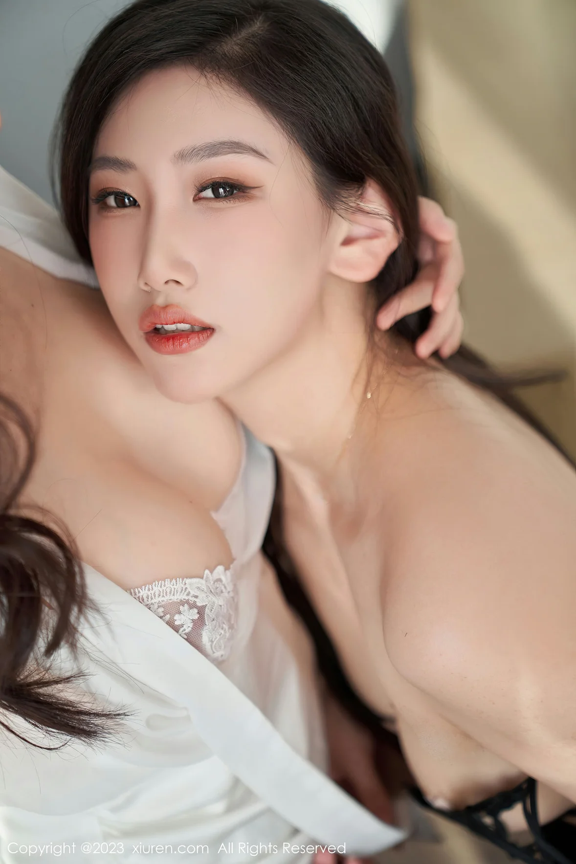  XiuRen 秀人 No.6839 沈青黛 双人互动拍摄性感写真 [102P]第23张