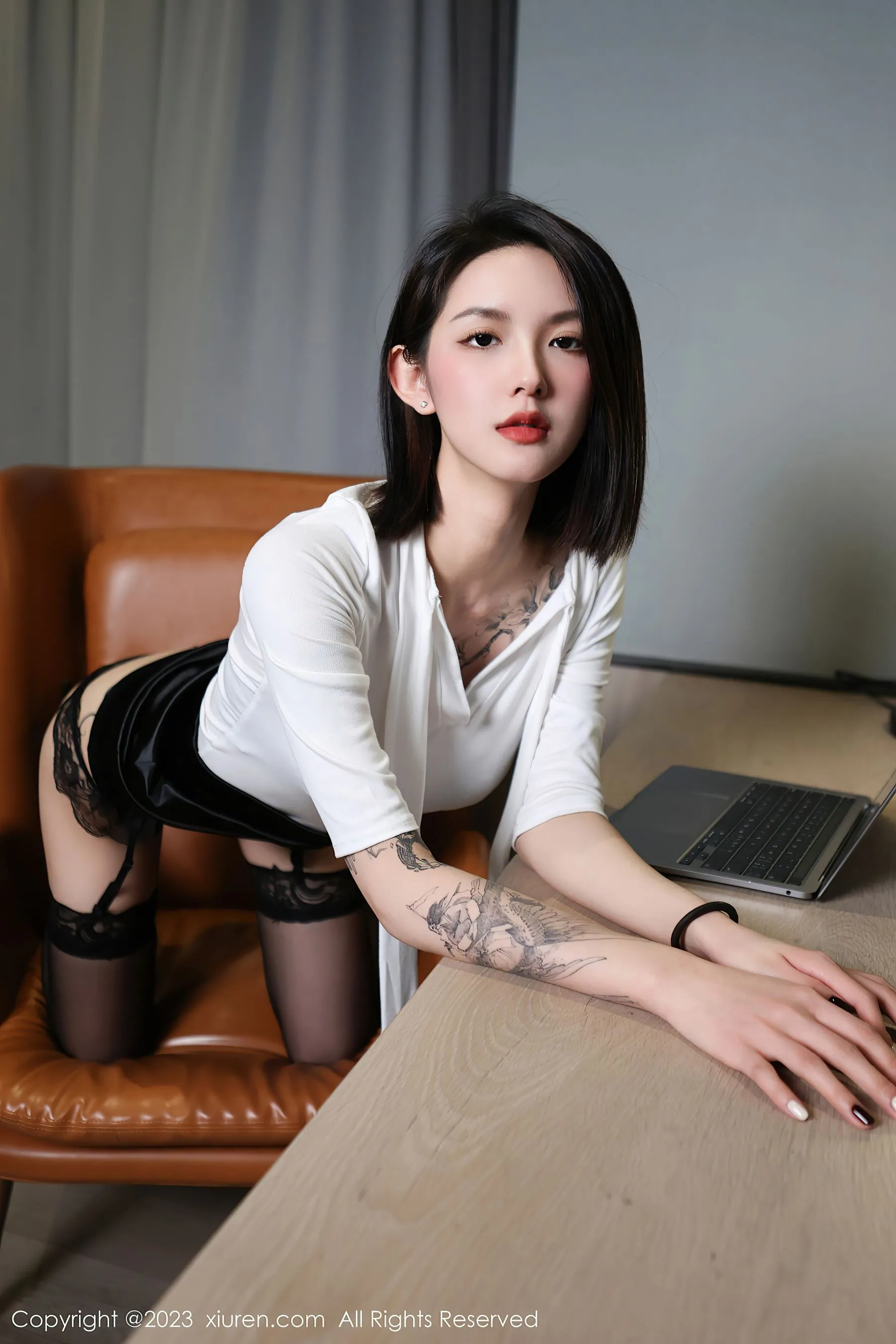  秀人网 No.6316 乔一一 黑丝美腿第26张