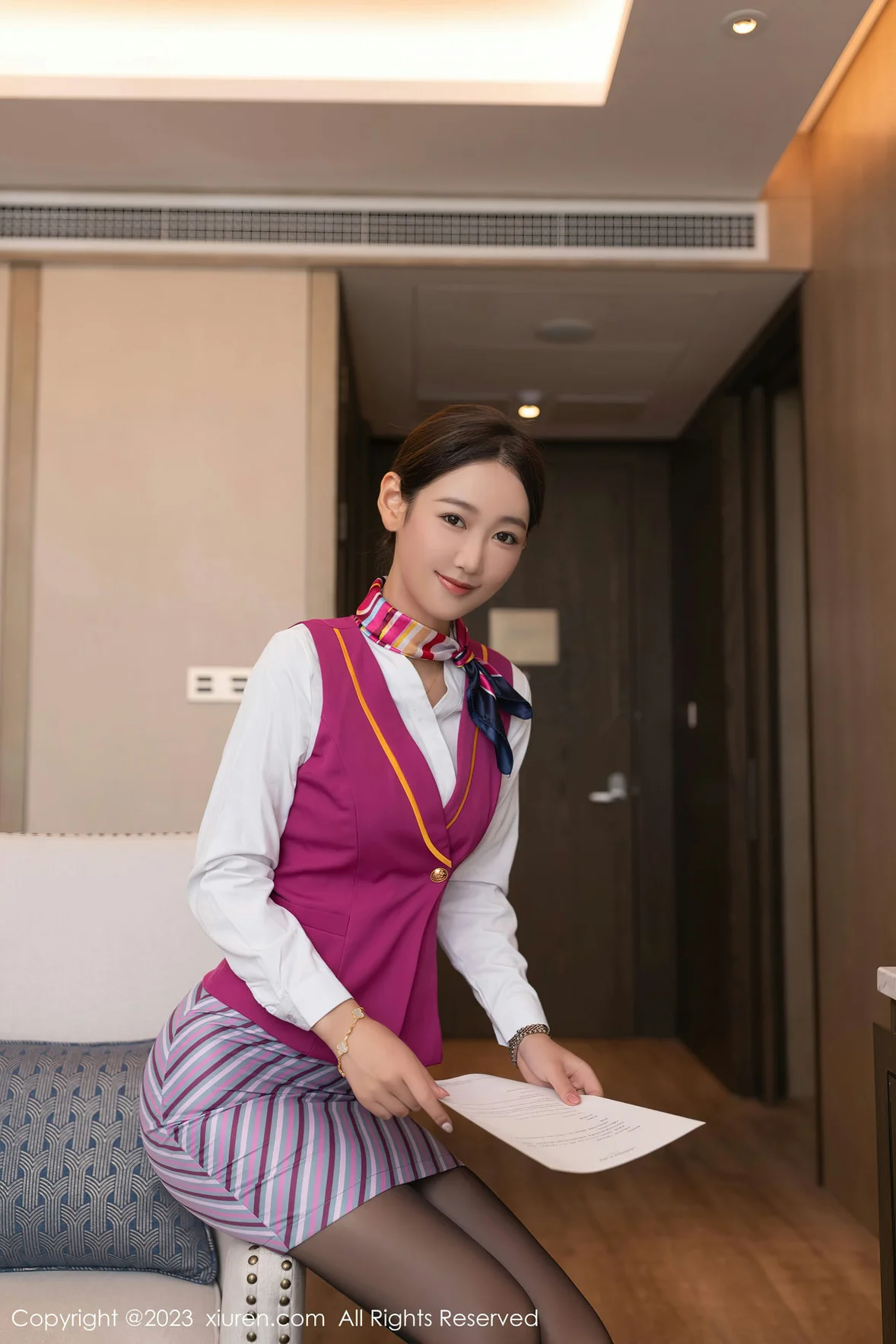  秀人网 No.7405 唐安琪 空姐制服诱惑珠三角旅拍 [78P]第1张
