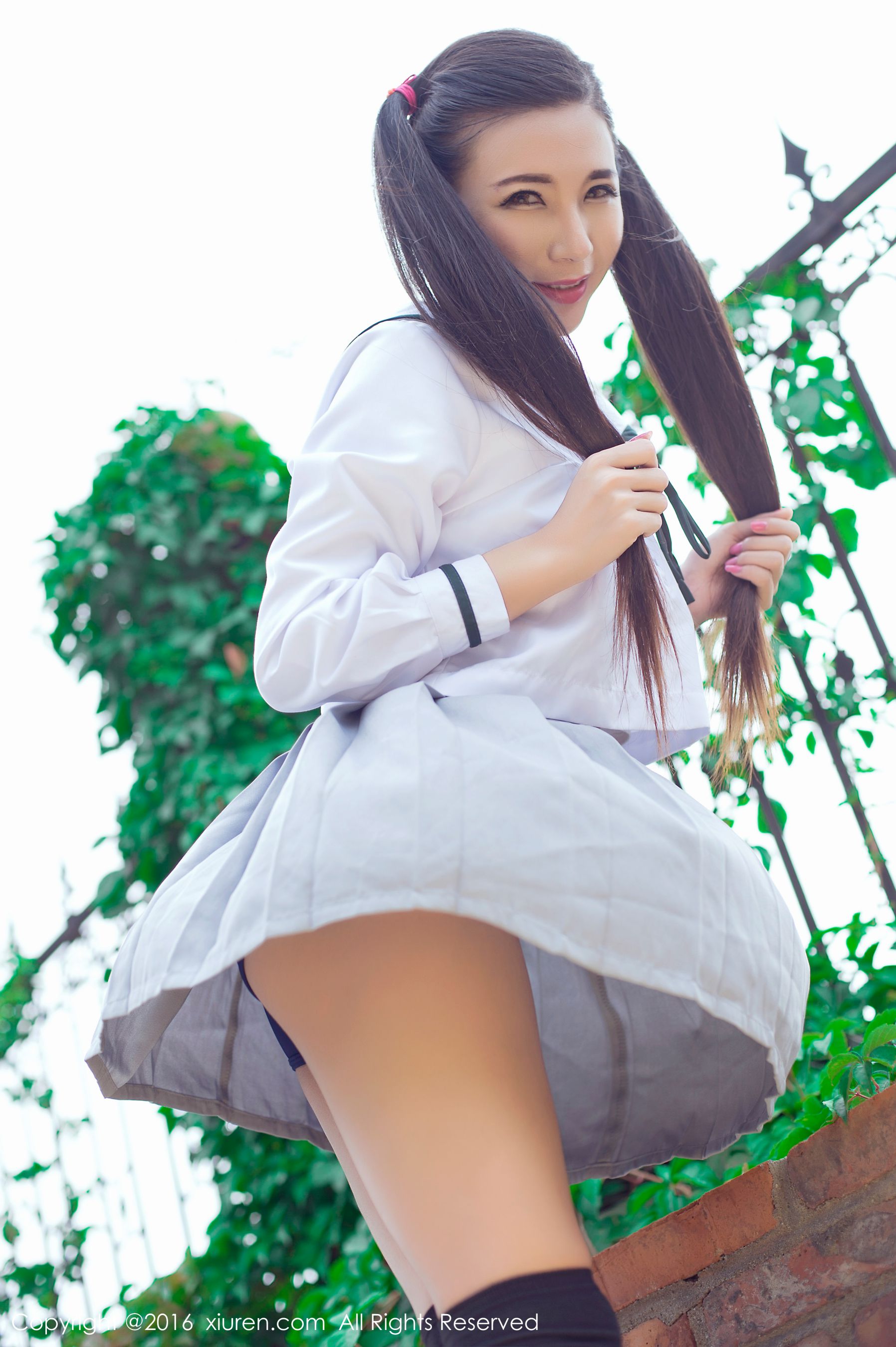  赵颖《爆乳细腰小女生的极度诱惑》 秀人网 No.603第17张