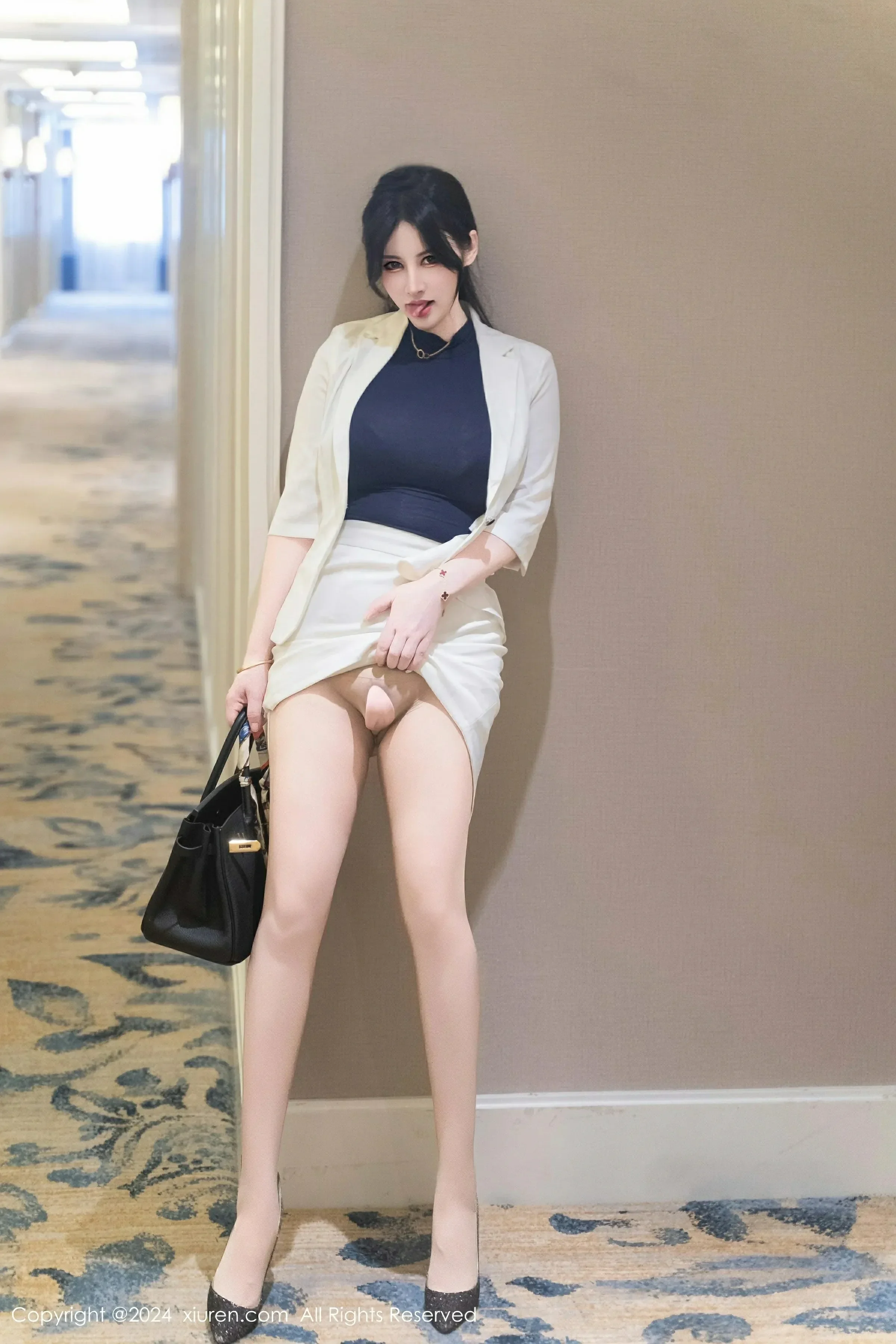  XiuRen 秀人 No.9319 诗诗kiki [98P]第1张