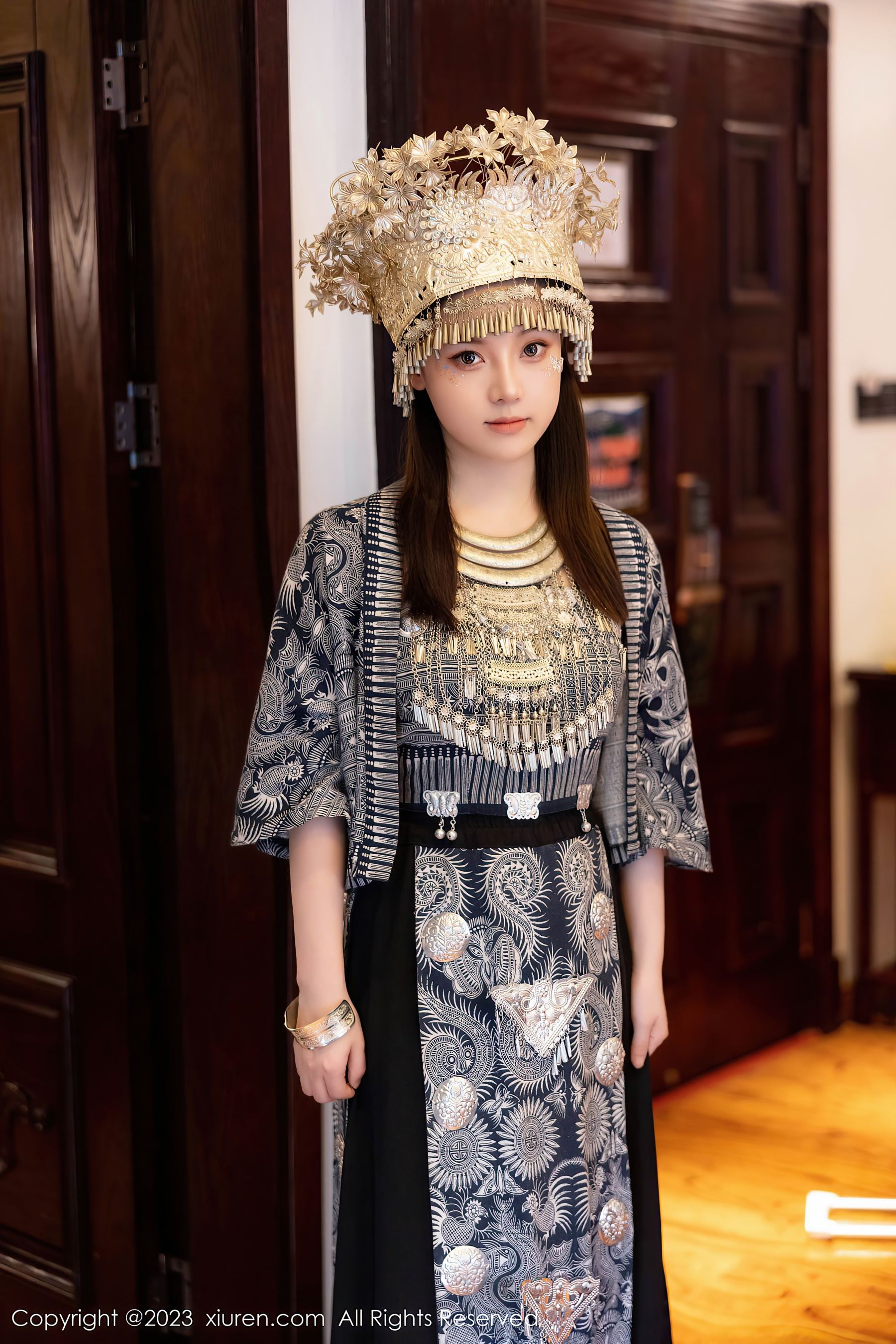 XiuRen 秀人 No.7448 豆瓣酱 苗族服饰第27张