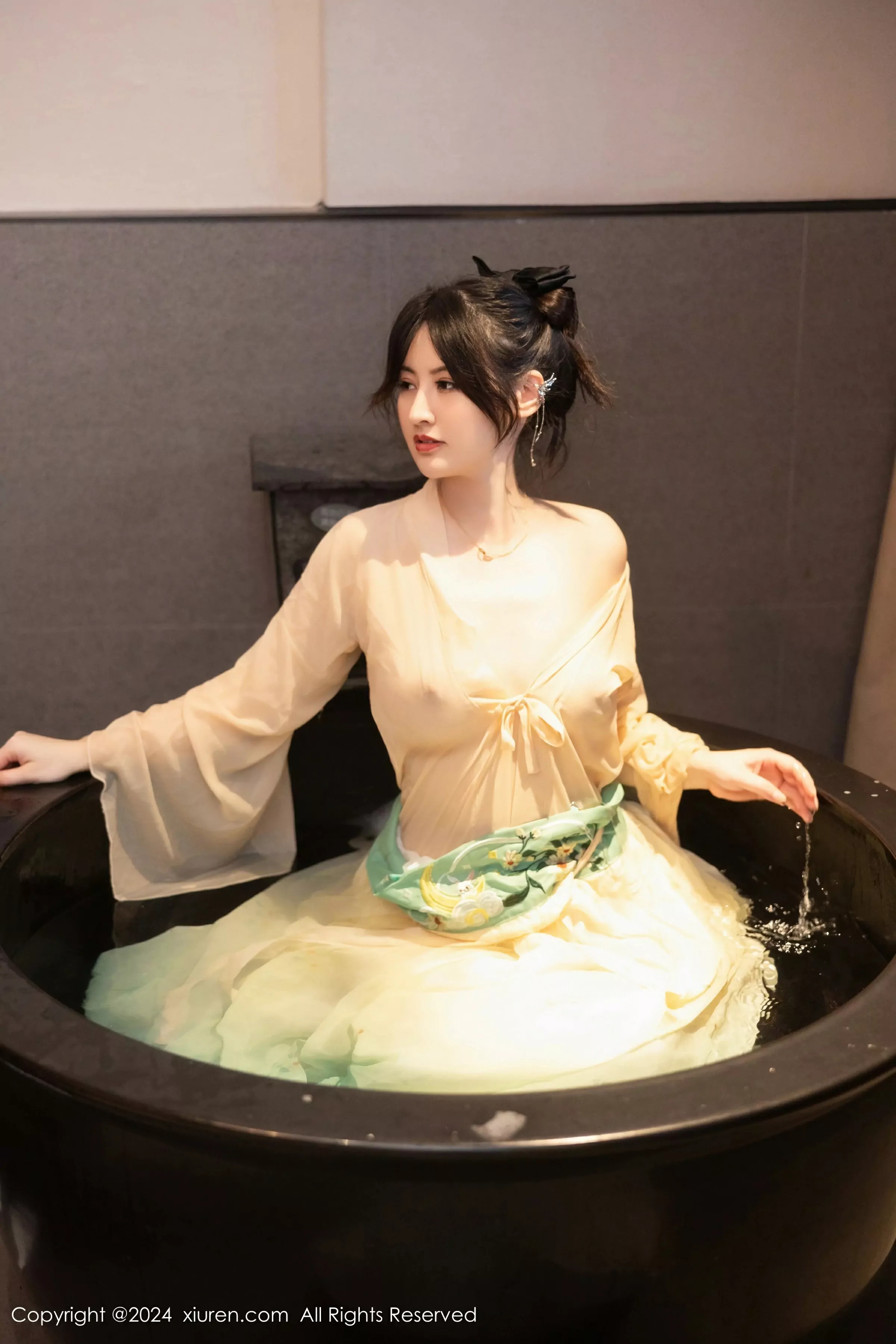  XiuRen 秀人 No.8128 诗诗kiki [82P]第11张