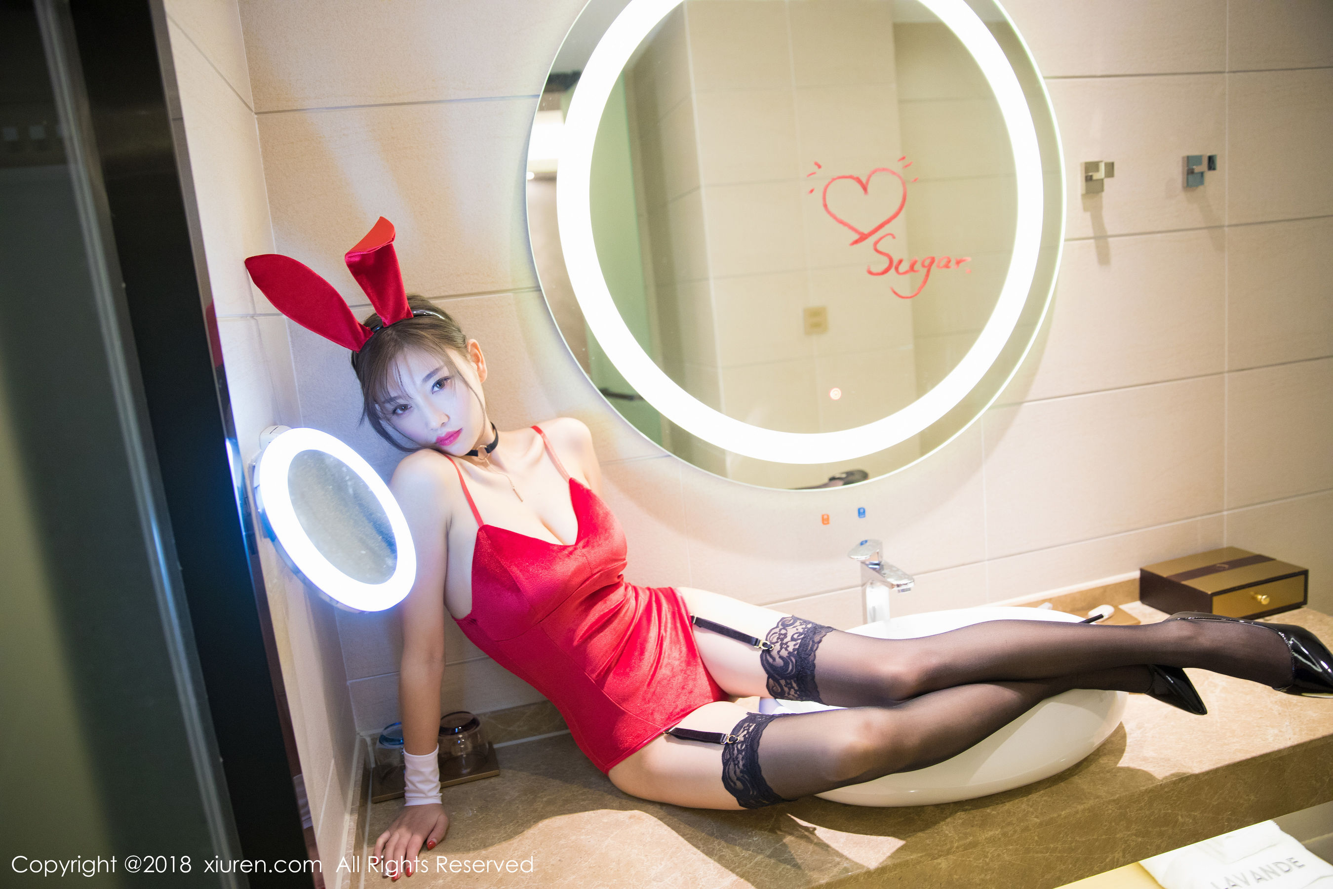 杨晨晨sugar《黑丝兔女郎+浴室湿身系列》 XiuRen 秀人网 No.1033第2张