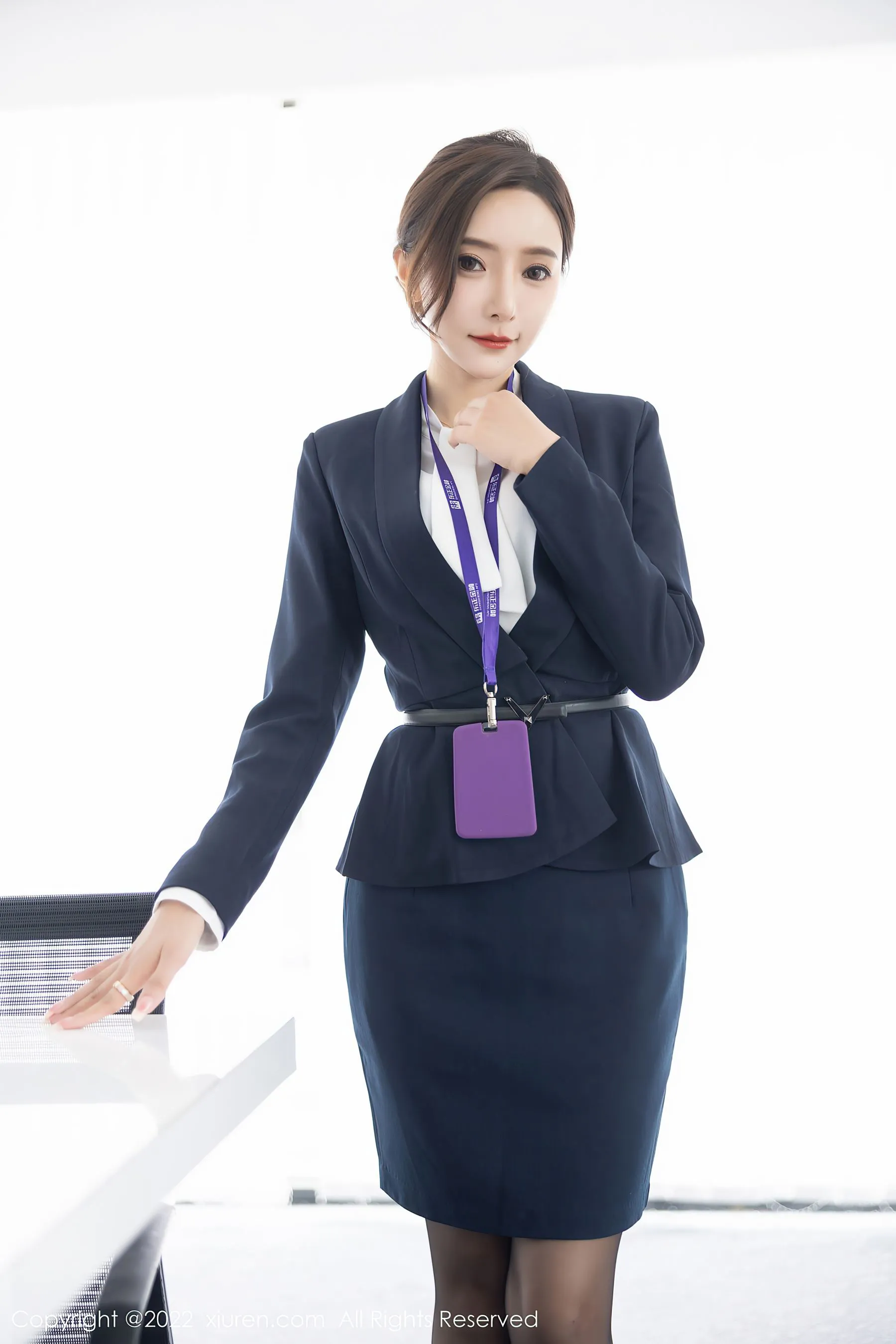  秀人网 No.5563 王馨瑶yanni 黑丝美腿第19张