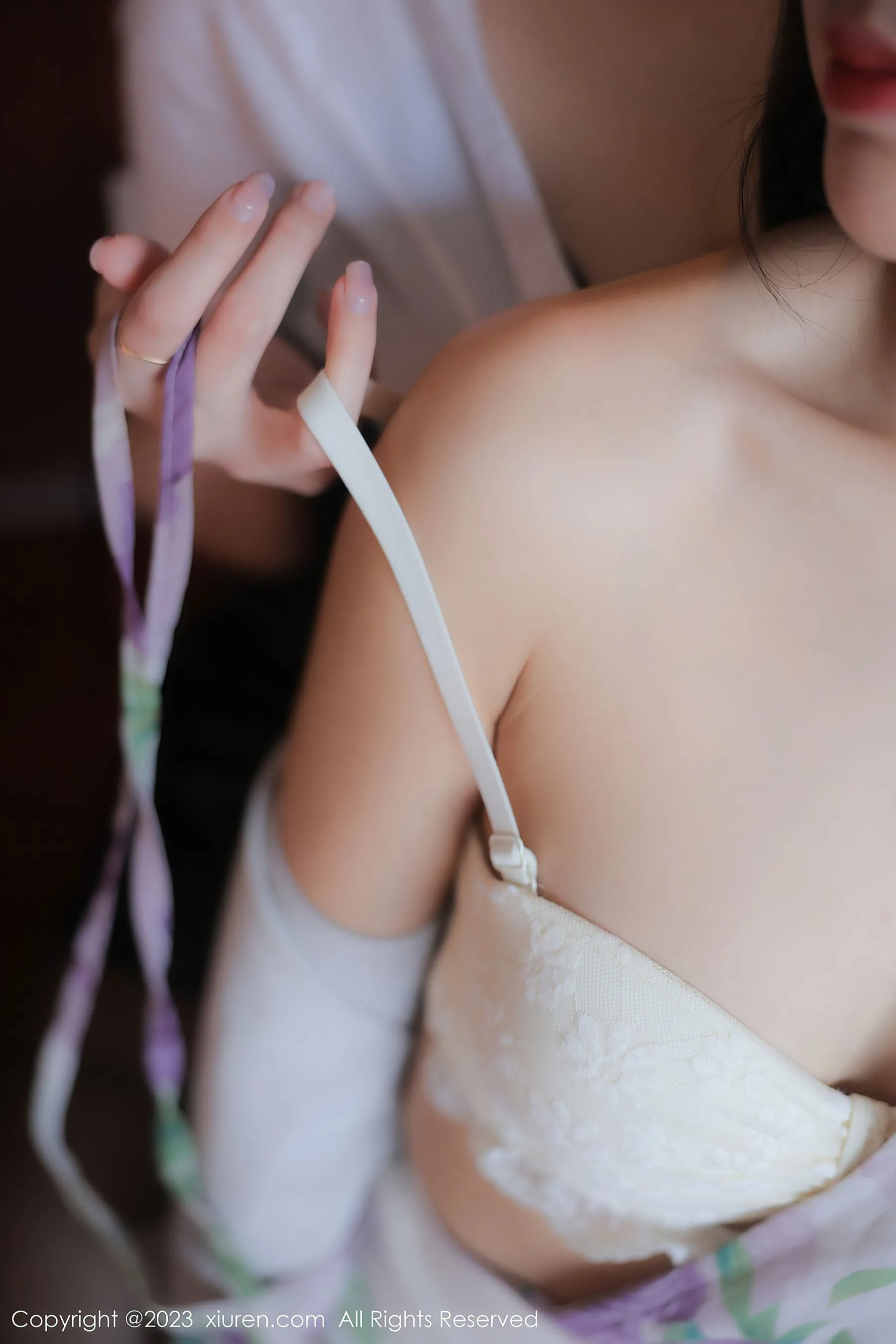  秀人网 No.6279 星子柒kiki 黑丝美腿第13张