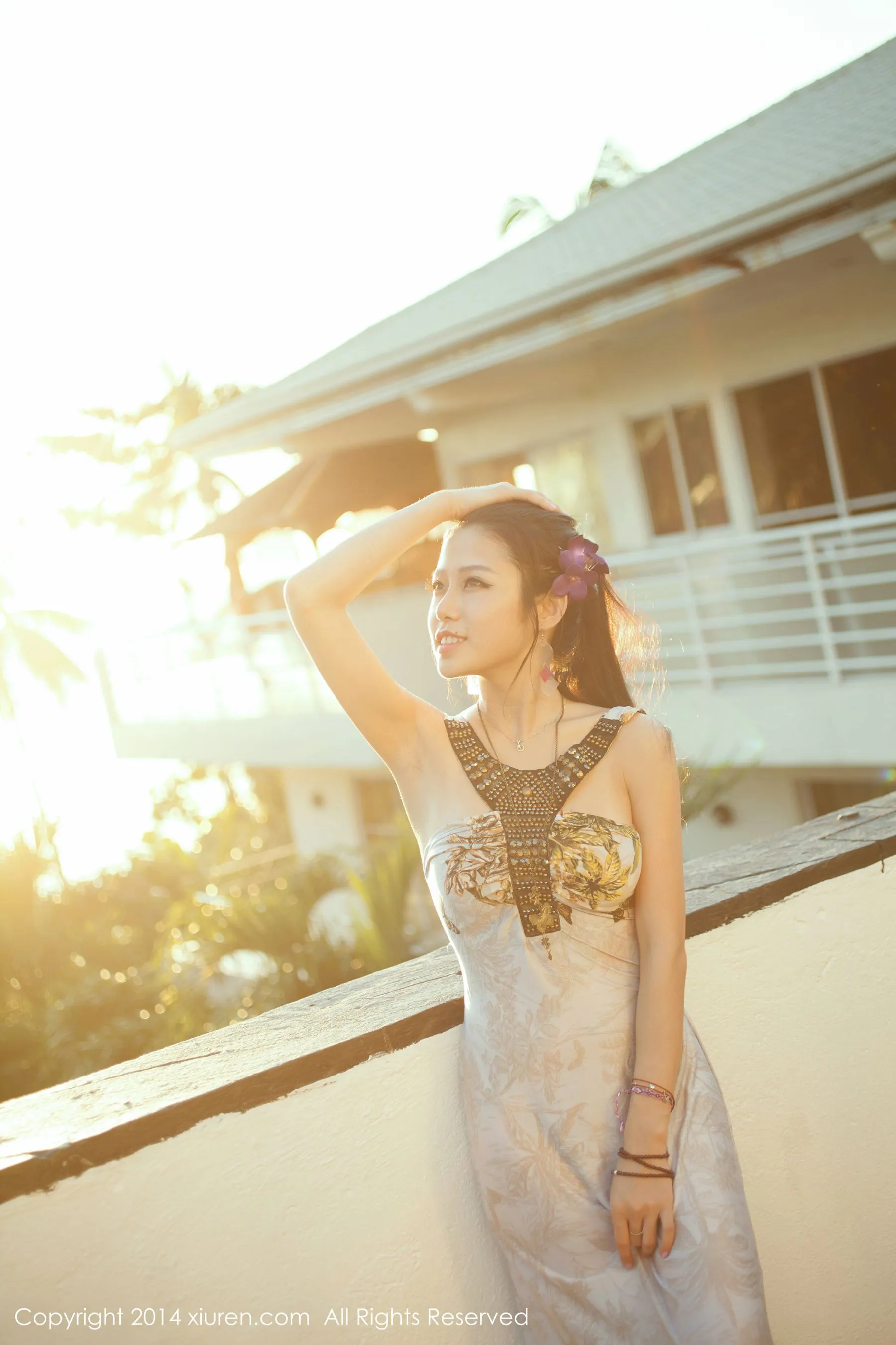  luvian本能《能叔长滩套图第三辑》 秀人网 No.084第6张