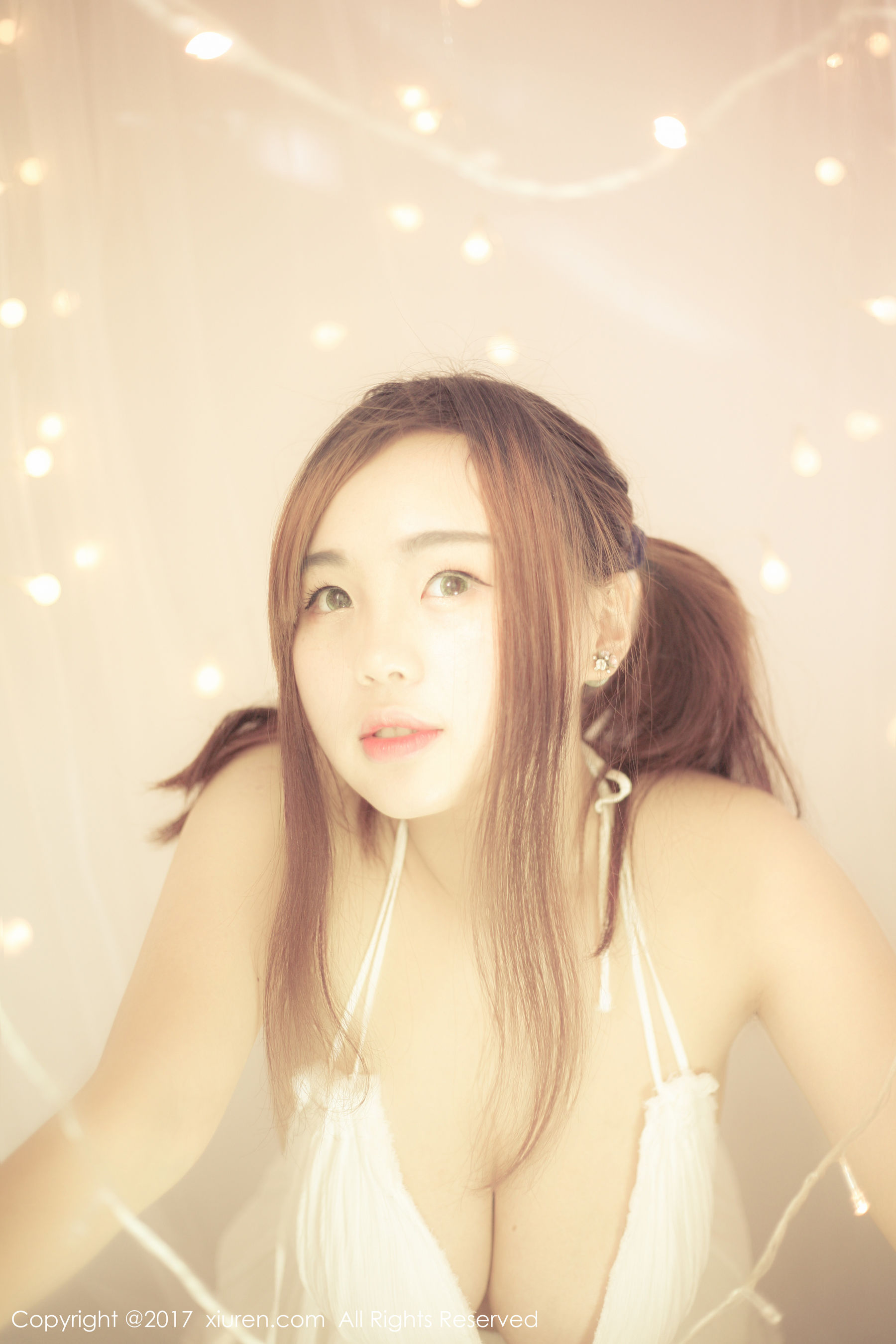 米爱Demon《童颜巨乳的梦幻少女诱惑私房》 秀人网XIUREN No.744第19张