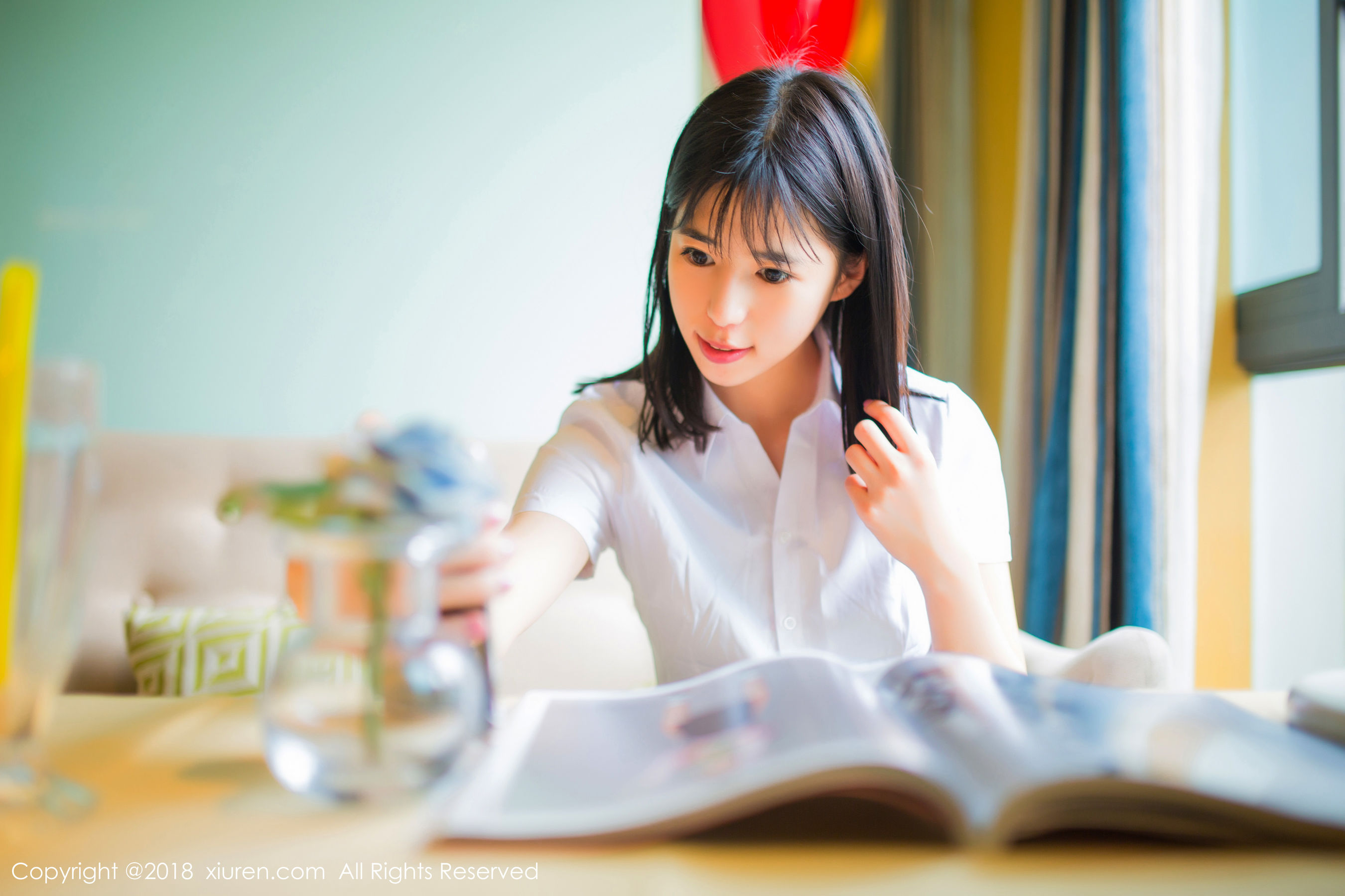 艾栗栗栗栗栗栗吖《女秘OL》 XiuRen 秀人网 No.1014第11张