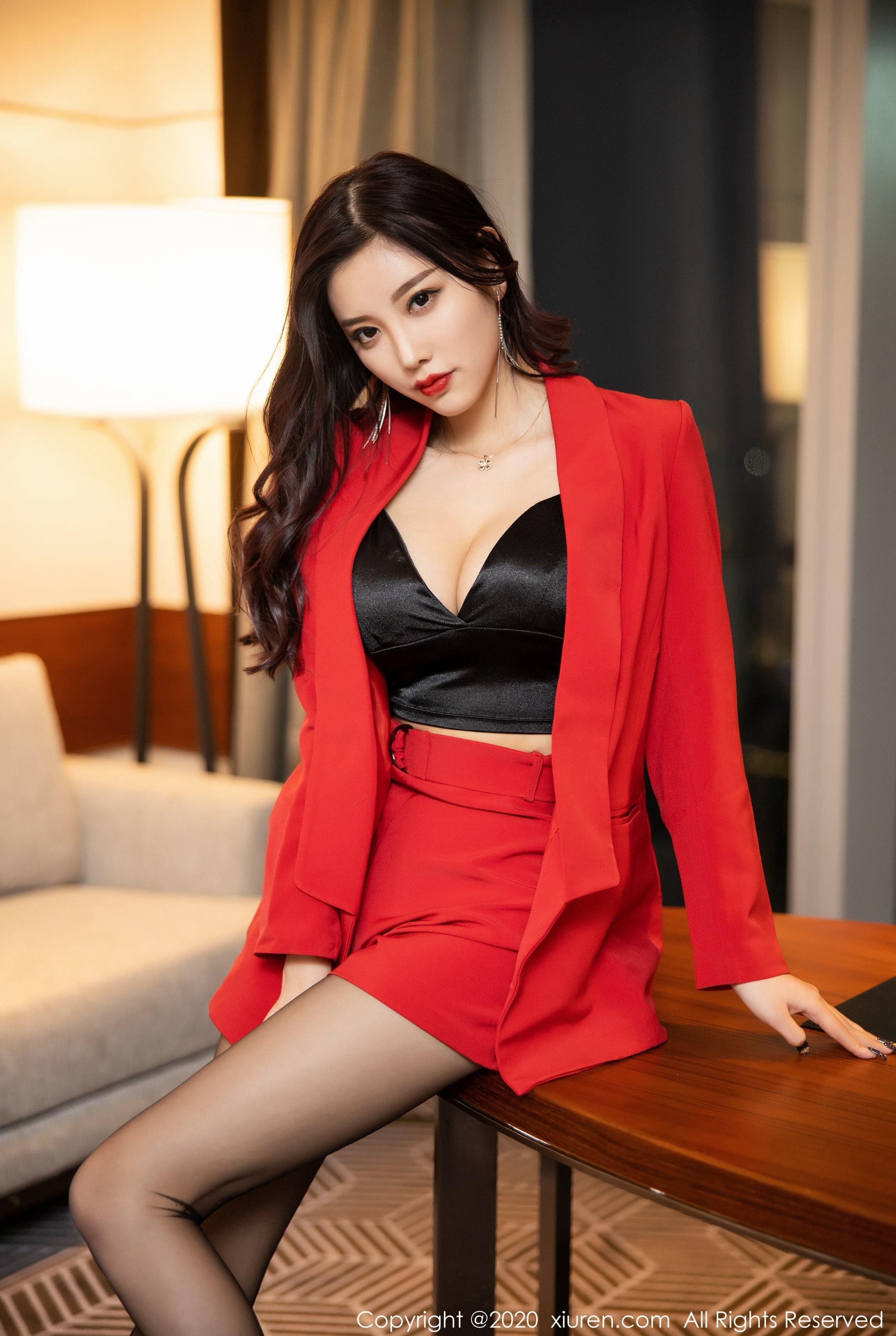 XIUREN秀人网 NO.2122 杨晨晨sugar第3张