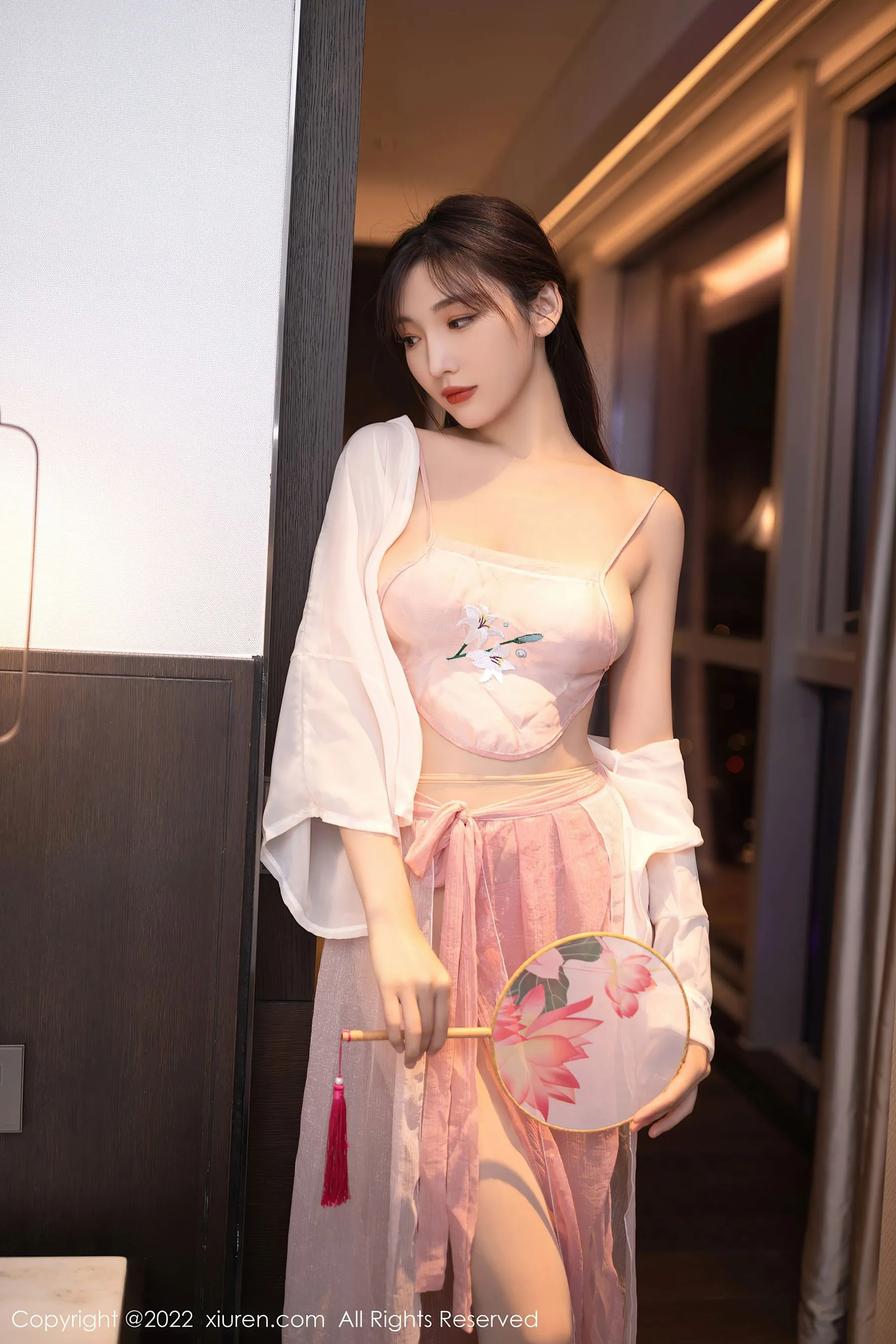  秀人网 No.5666 陆萱萱 古装美腿第6张