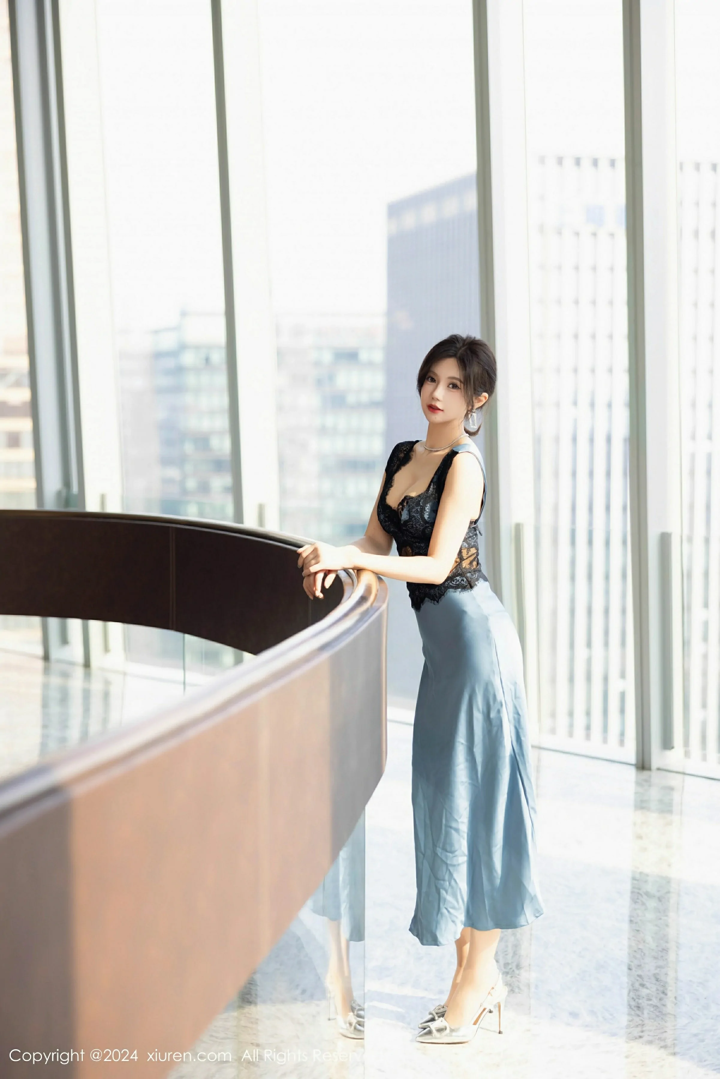  XiuRen 秀人 No.9310 绮里嘉ula [94P]第2张