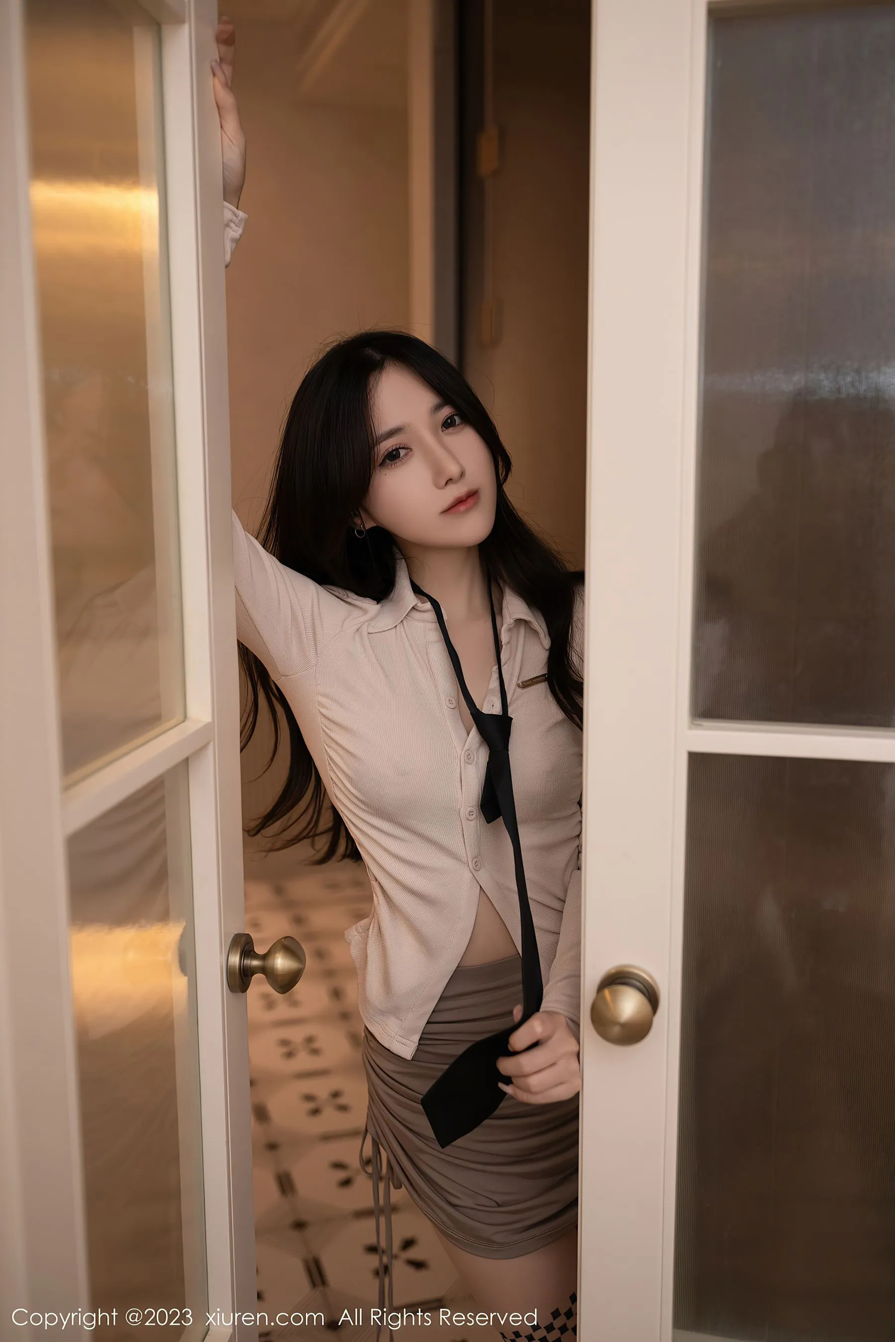  秀人网 No.6472 鱼子酱Fish 丝袜美腿第26张