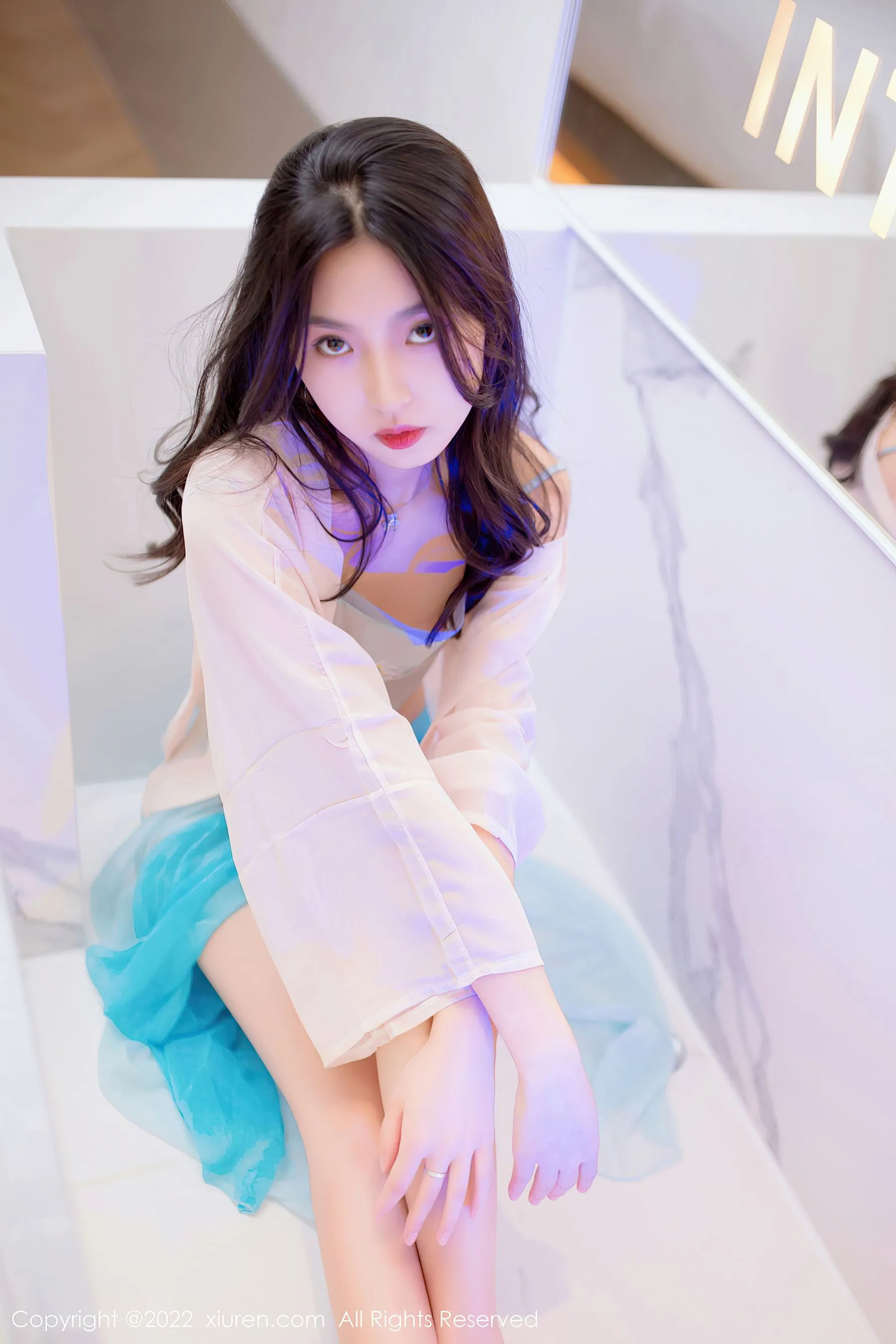  秀人网 No.5399 十九九 新人美腿第35张