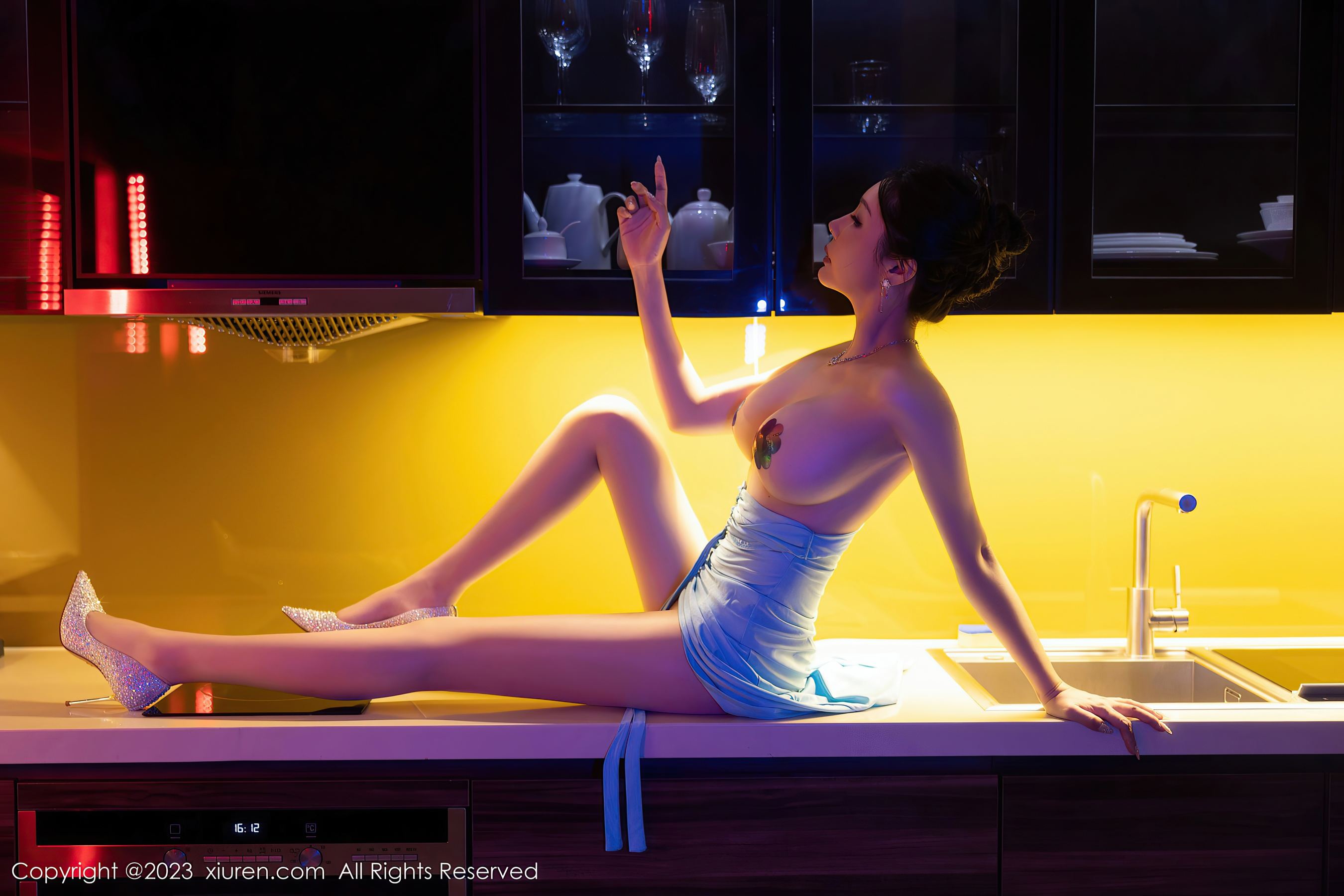 XiuRen 秀人 No.7446 田冰冰 长裙美臀第11张