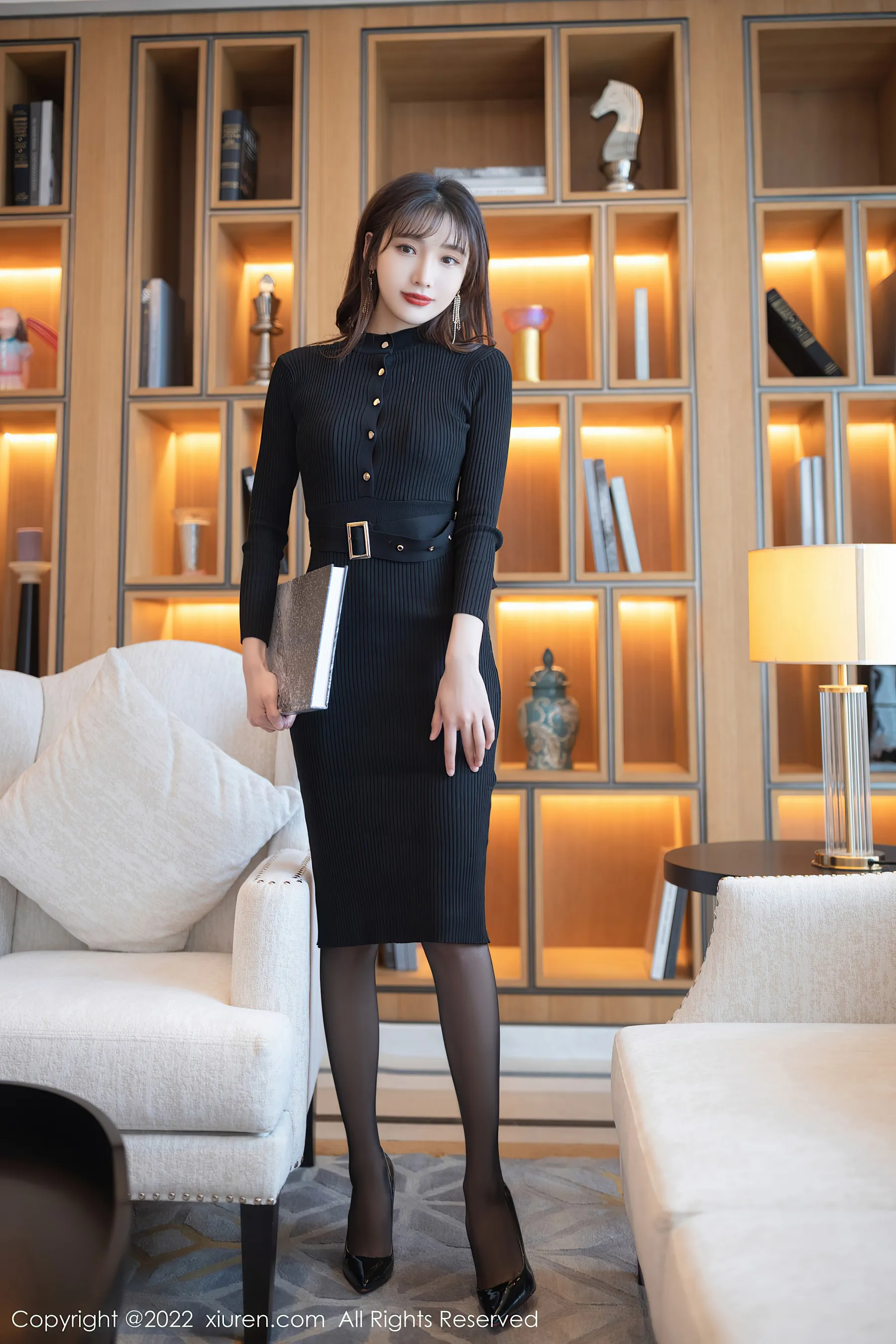 秀人网 No.4806 陆萱萱 美女秘书旅拍写真第16张