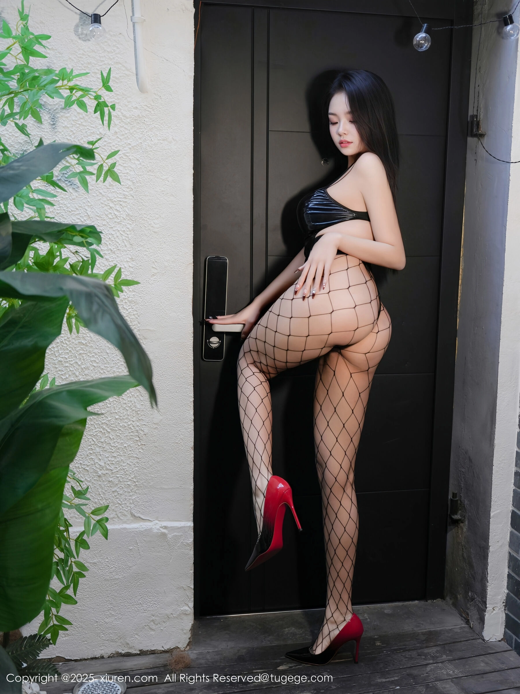  秀人网 Yuanbao Vol.10979 [76P]第9张